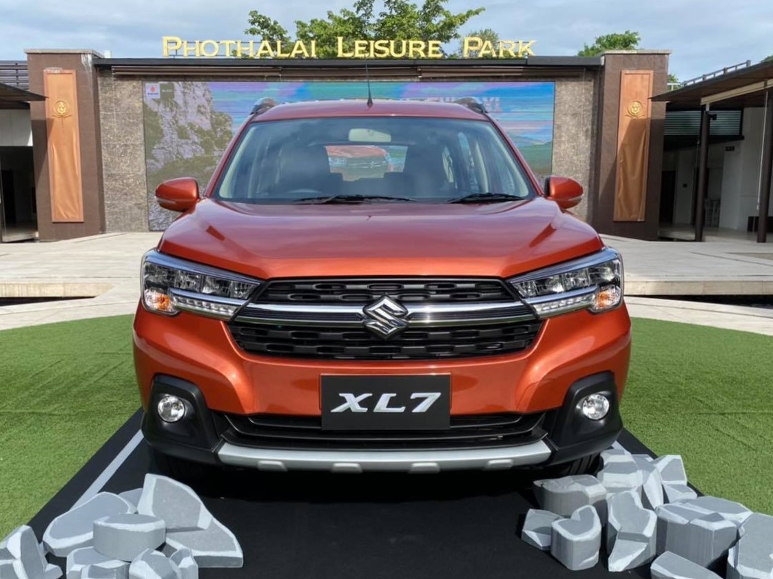 Suzuki XL7 ra mắt tại Thái Lan ảnh 3 Suzuki XL7 ra mat tai Thai Lan anh 3