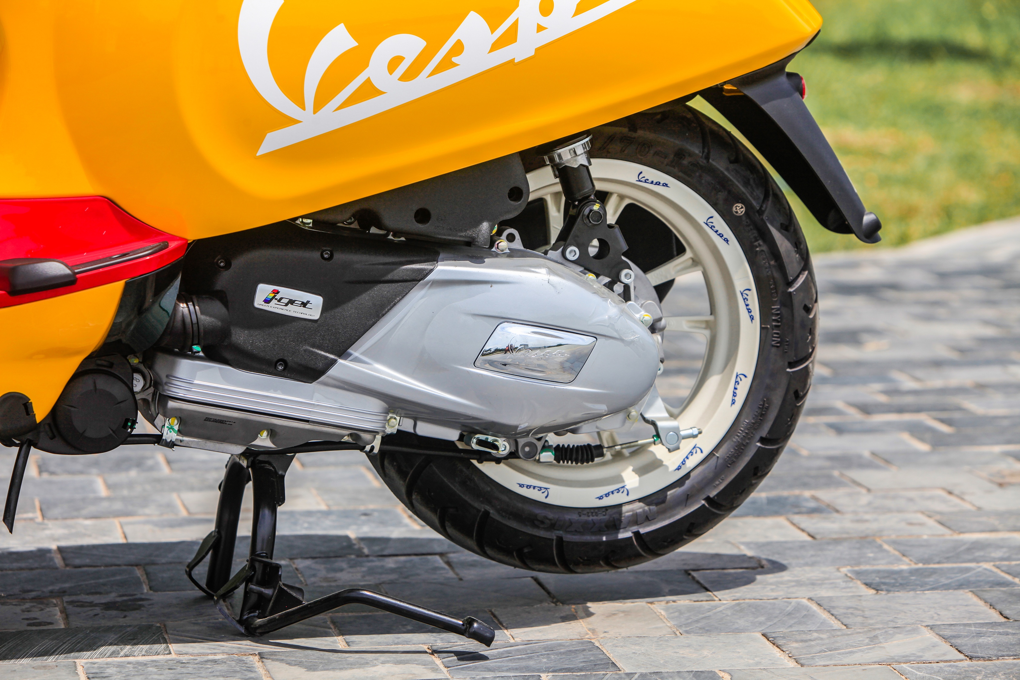 Chi tiết Vespa Primavera Sean Wotherspoon tại Việt Nam ảnh 13 Chi tiet Vespa Primavera Sean Wotherspoon tai Viet Nam anh 13