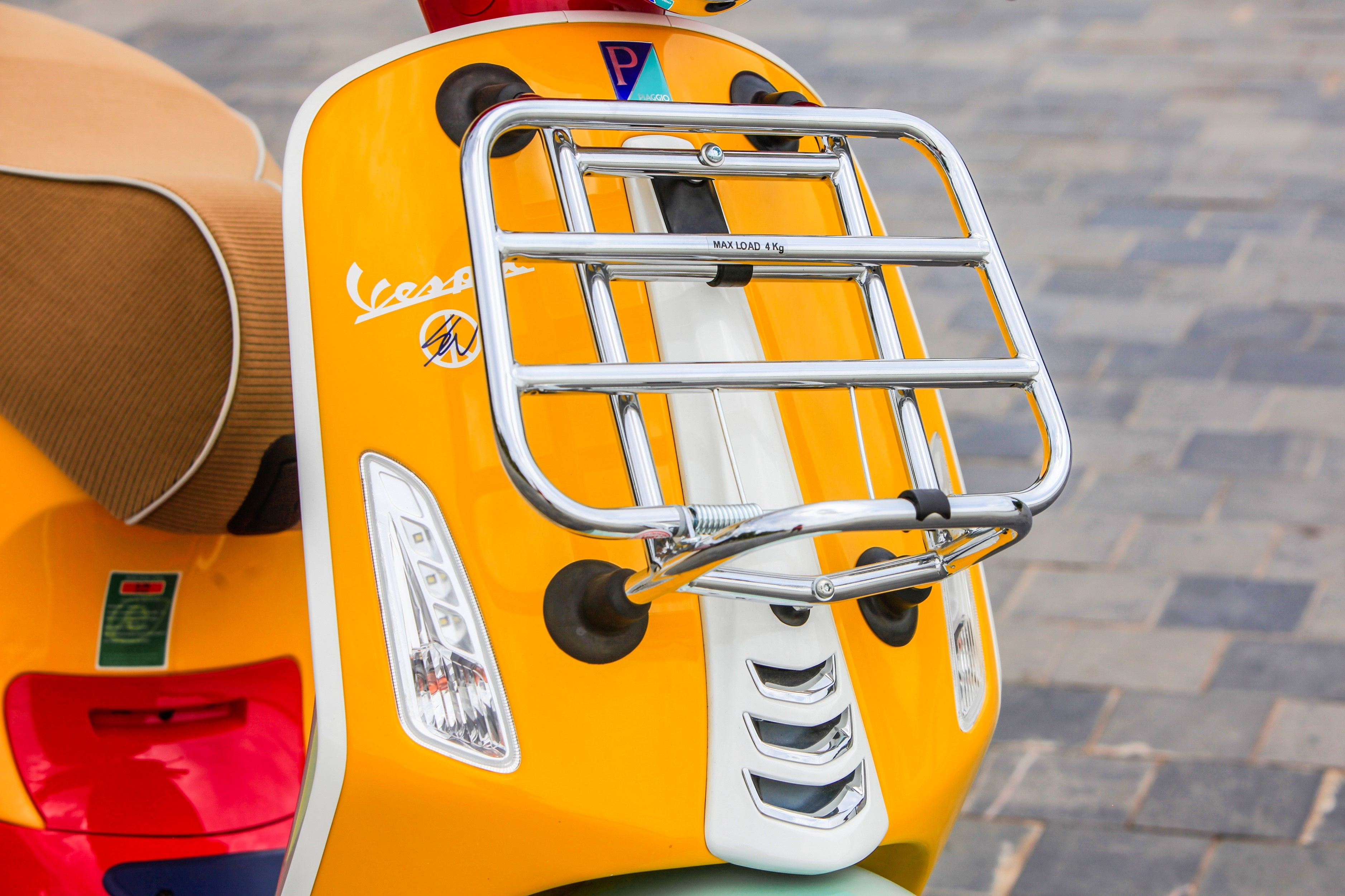 Chi tiết Vespa Primavera Sean Wotherspoon tại Việt Nam ảnh 4 Chi tiet Vespa Primavera Sean Wotherspoon tai Viet Nam anh 4