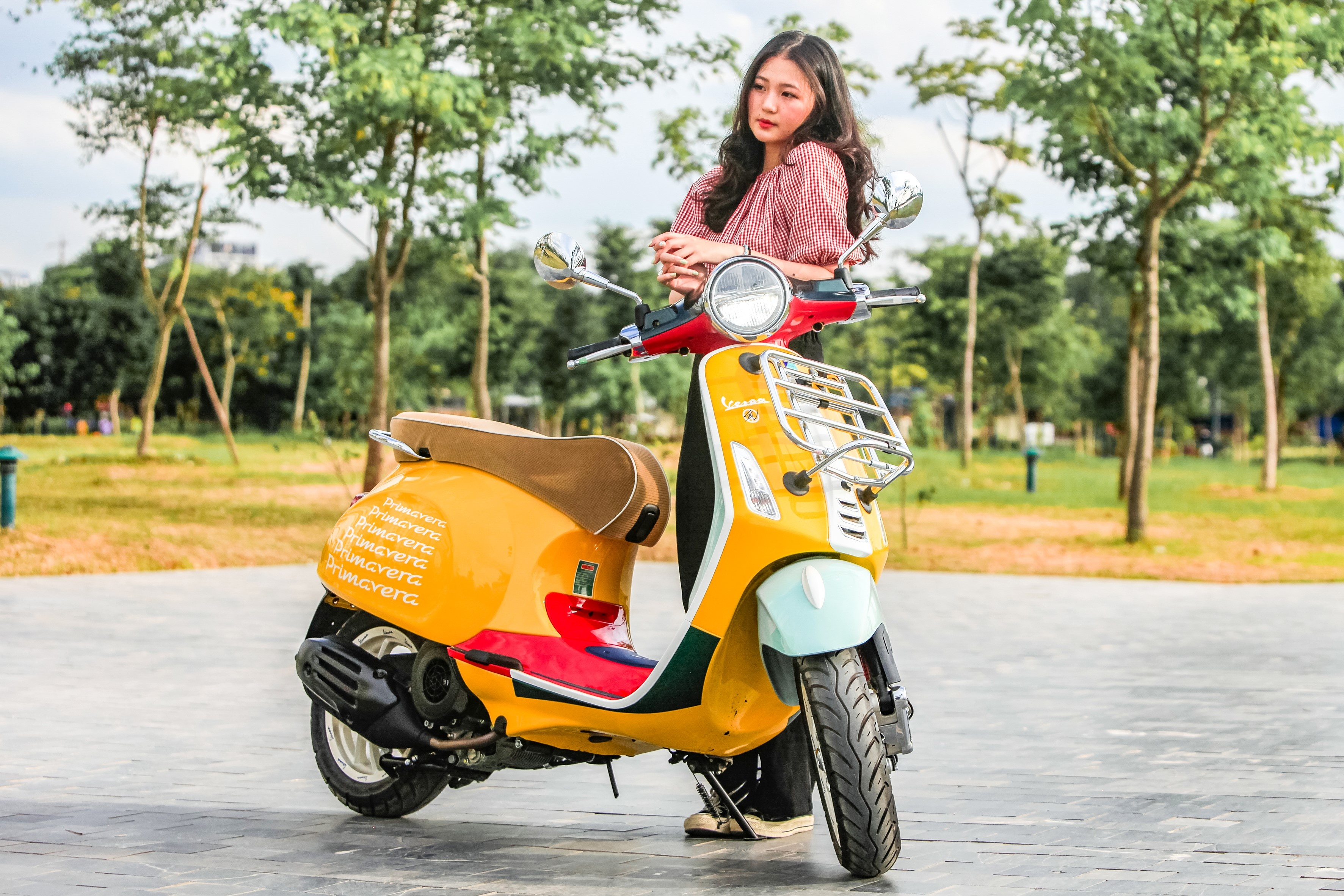 Chi tiết Vespa Primavera Sean Wotherspoon tại Việt Nam ảnh 17 Chi tiet Vespa Primavera Sean Wotherspoon tai Viet Nam anh 17