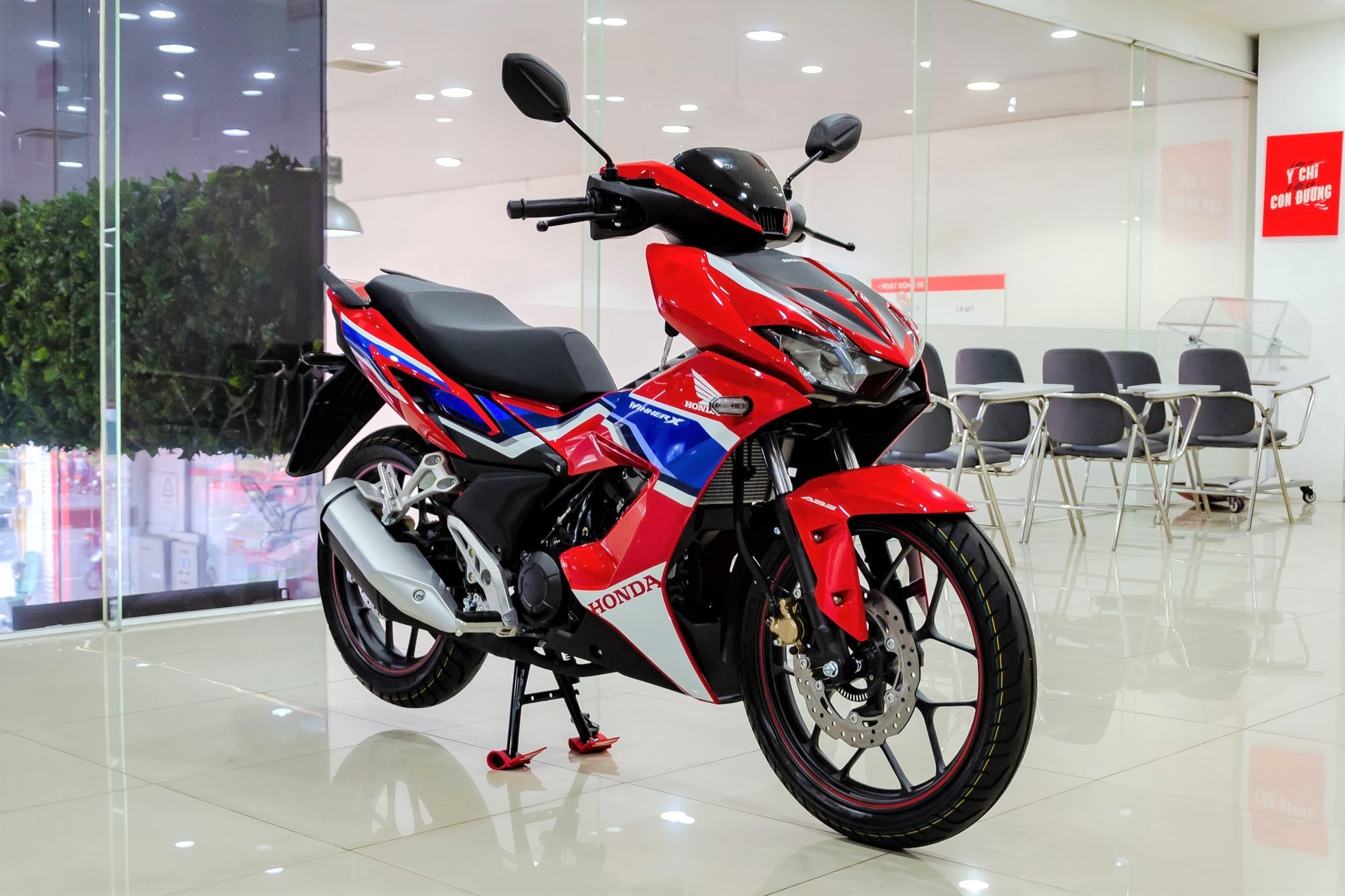 Honda Winner X giam 10 trieu dong, Yamaha Exciter xuong gia nhe hinh anh