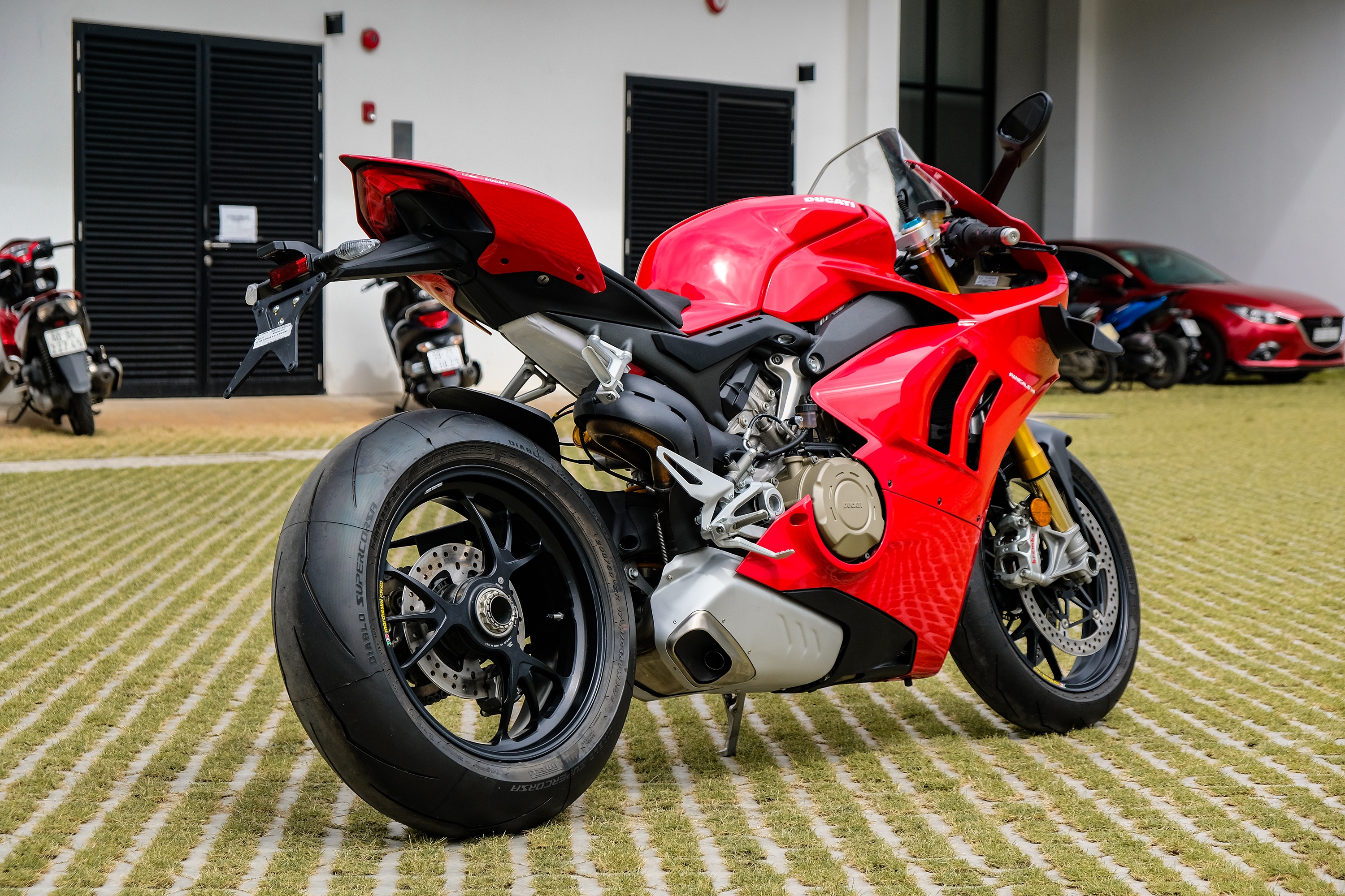 Ducati Panigale V4 S 2020 ra mat Viet Nam anh 2