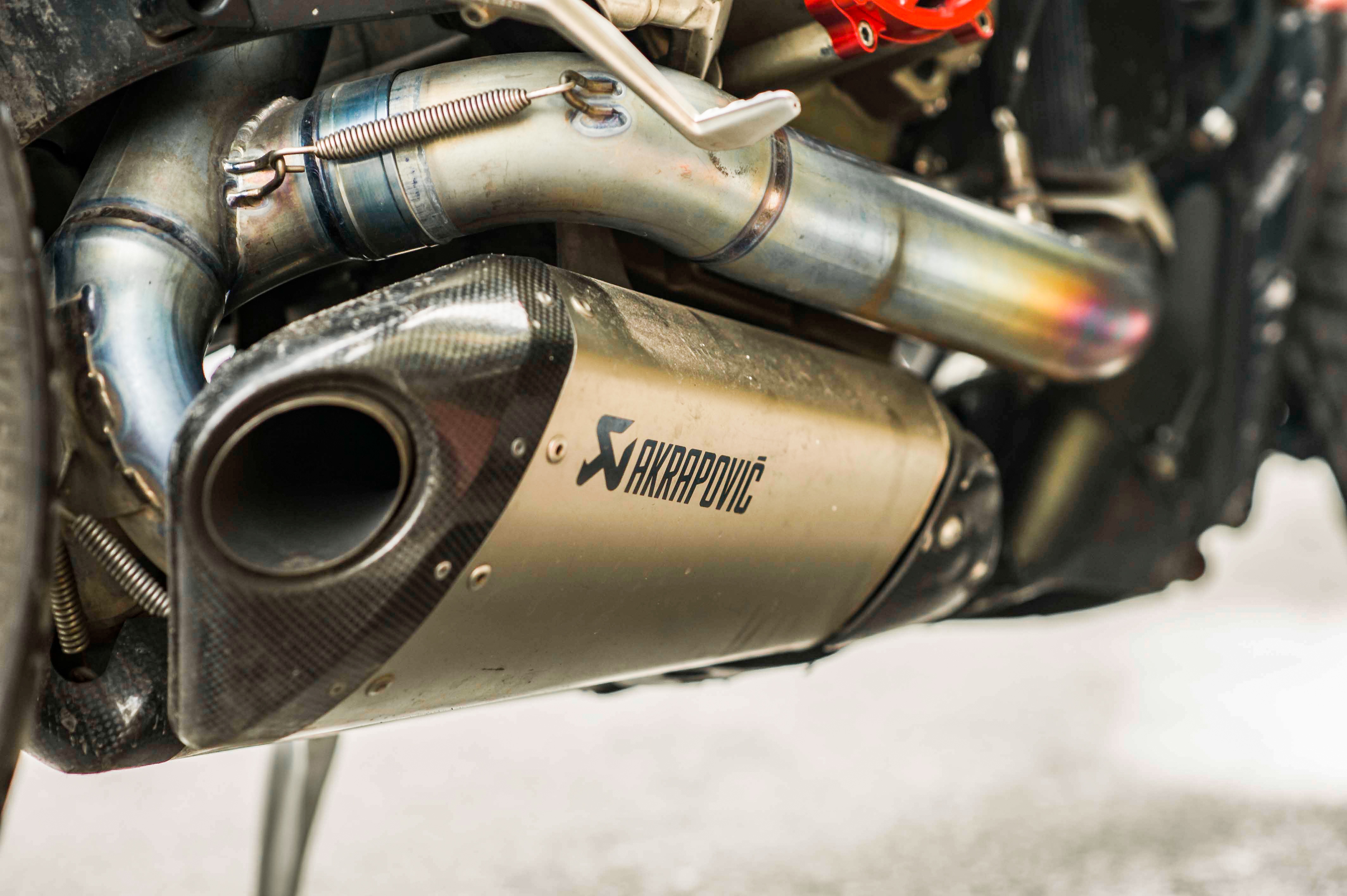 Ducati 1199 Panigale S do cafe racer anh 11