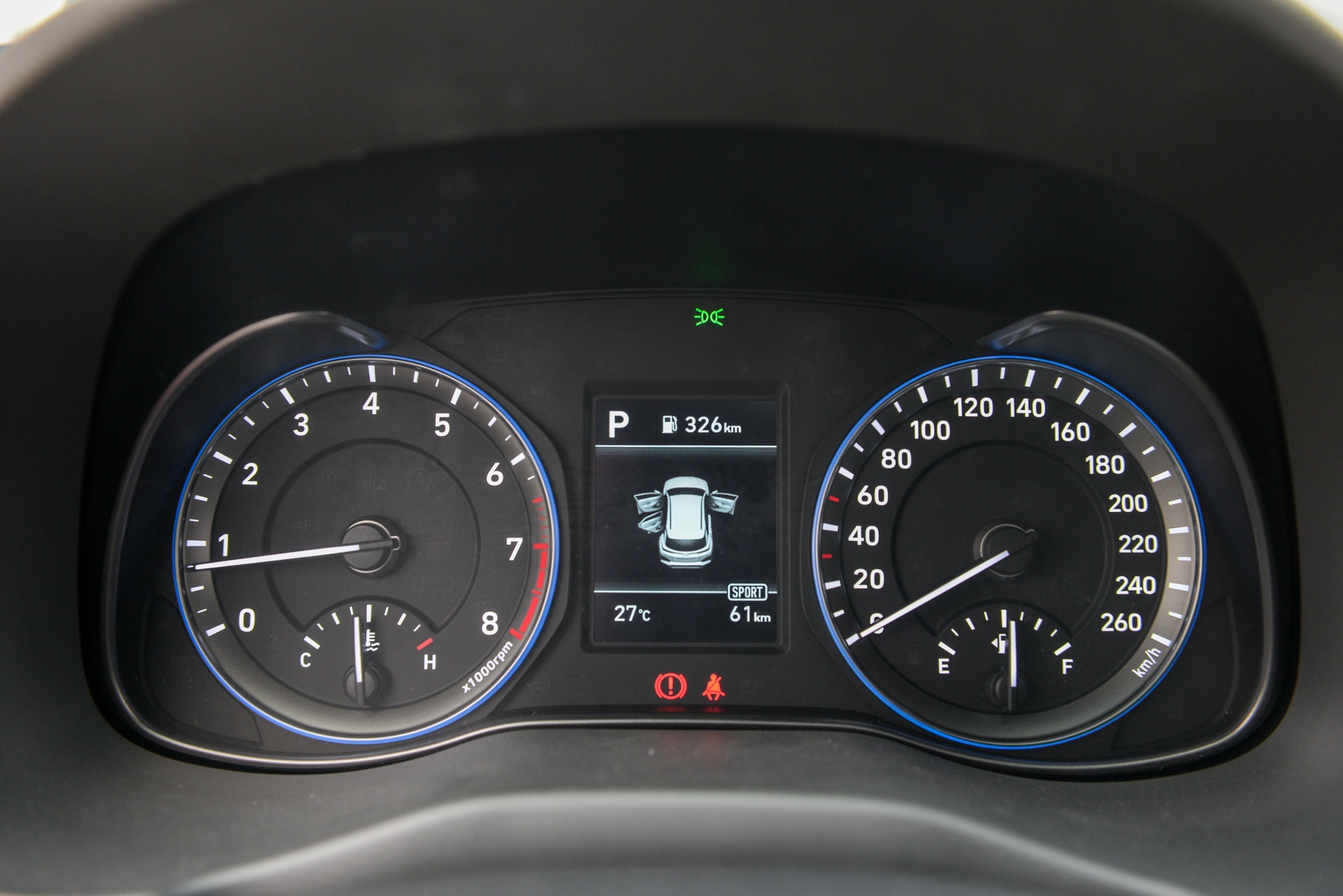Chọn Kia Seltos 1.4 Premium hay Hyundai Kona 1.6 Turbo? ảnh 16 Chon Kia Seltos 1.4 Premium hay Hyundai Kona 1.6 Turbo? anh 16