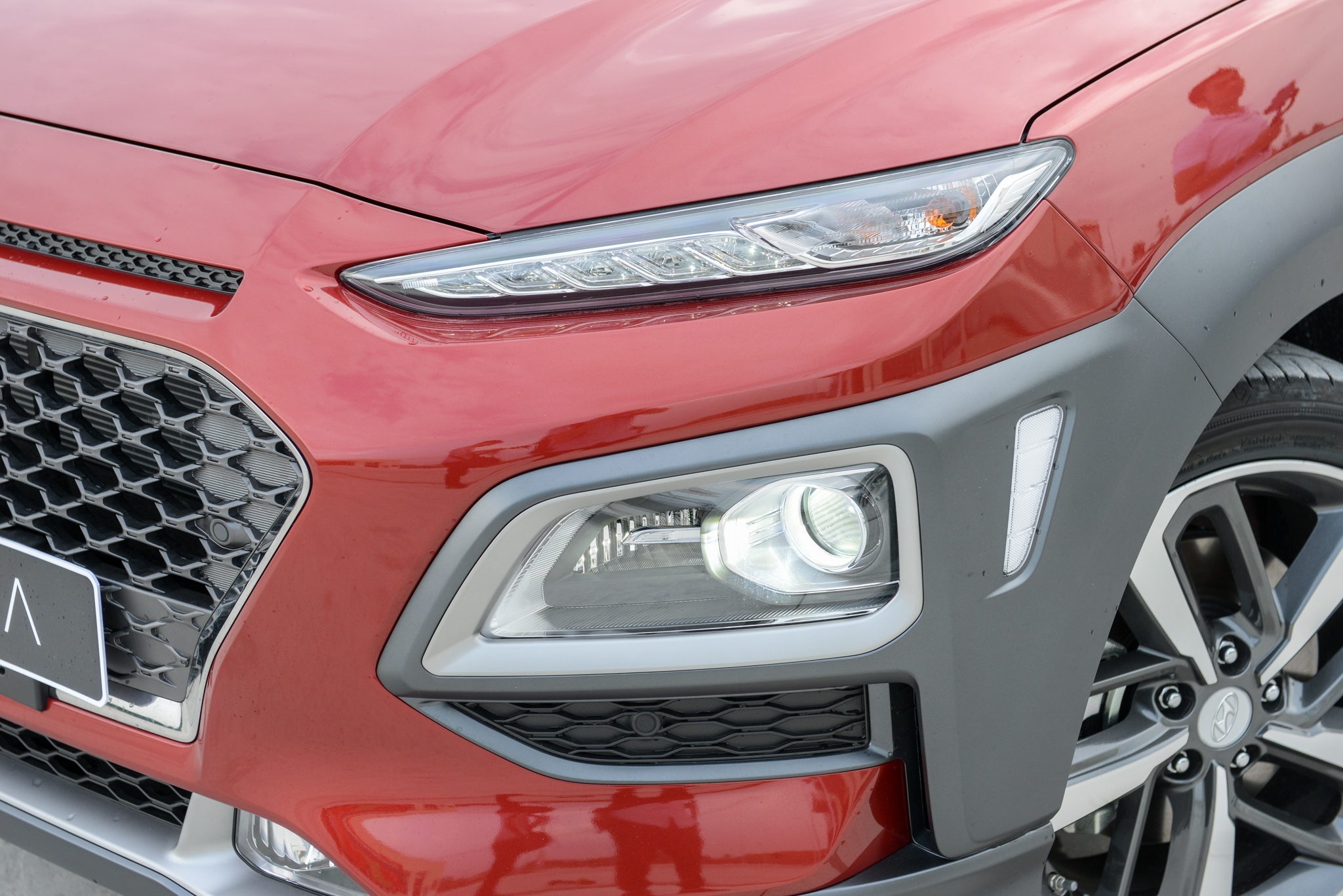 Chọn Kia Seltos 1.4 Premium hay Hyundai Kona 1.6 Turbo? ảnh 8 Chon Kia Seltos 1.4 Premium hay Hyundai Kona 1.6 Turbo? anh 8