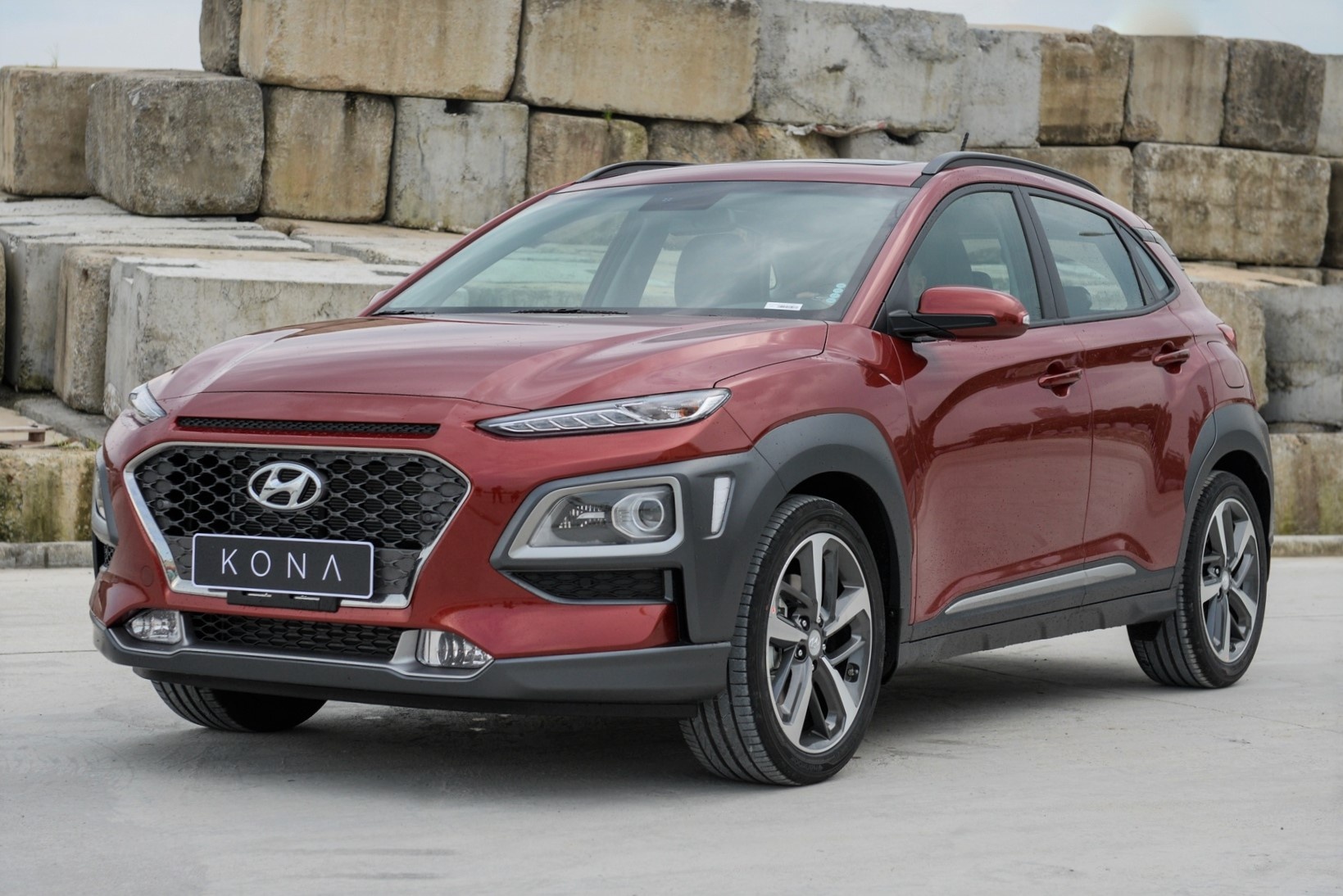Chọn Kia Seltos 1.4 Premium hay Hyundai Kona 1.6 Turbo? ảnh 2 Chon Kia Seltos 1.4 Premium hay Hyundai Kona 1.6 Turbo? anh 2