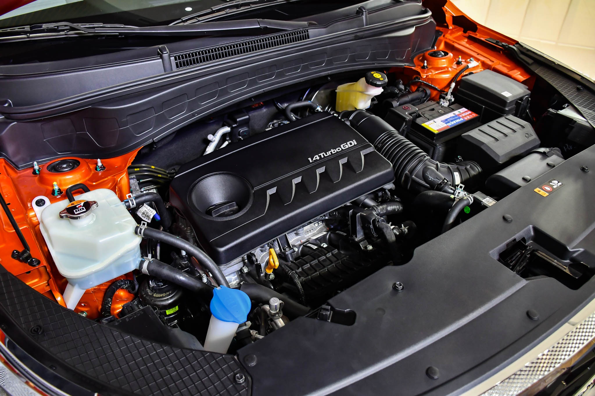 Chọn Kia Seltos 1.4 Premium hay Hyundai Kona 1.6 Turbo? ảnh 13 Chon Kia Seltos 1.4 Premium hay Hyundai Kona 1.6 Turbo? anh 13