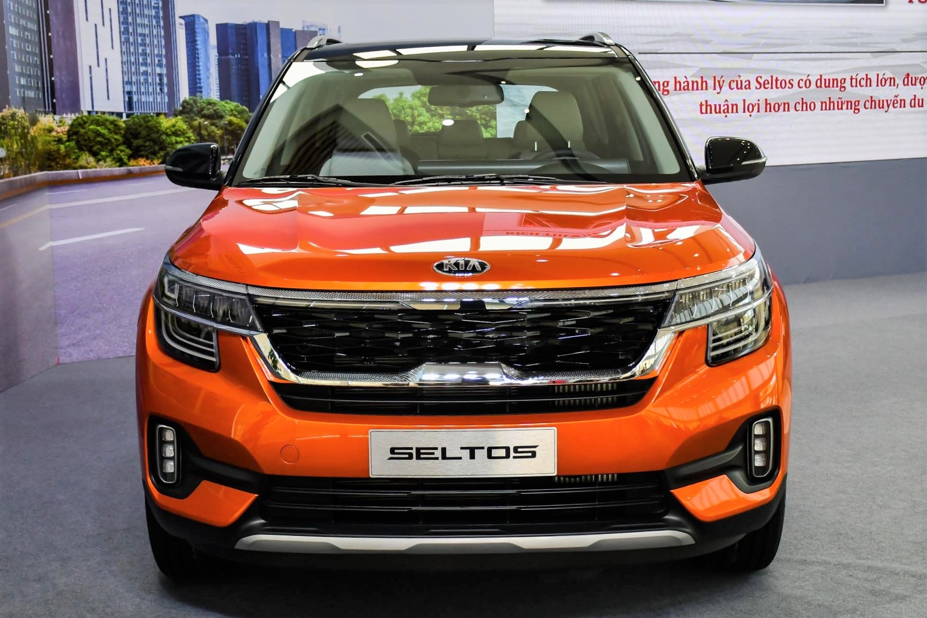 Chọn Kia Seltos 1.4 Premium hay Hyundai Kona 1.6 Turbo? ảnh 3 Chon Kia Seltos 1.4 Premium hay Hyundai Kona 1.6 Turbo? anh 3