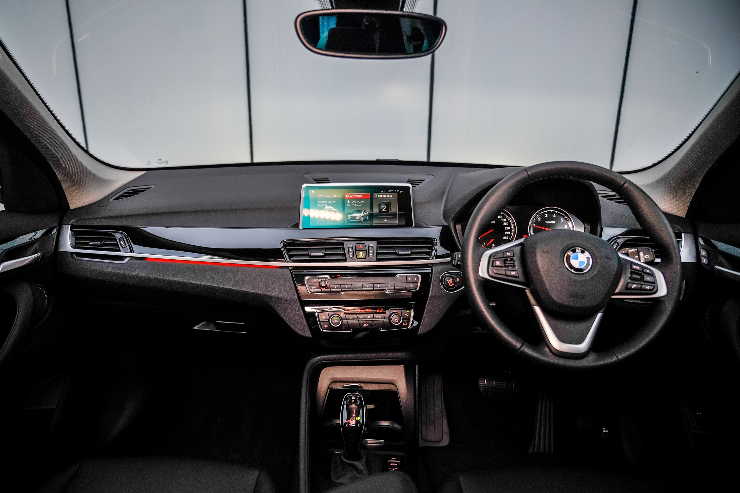 BMW X1 sDrive18i 2020 ra mat Malaysia anh 5