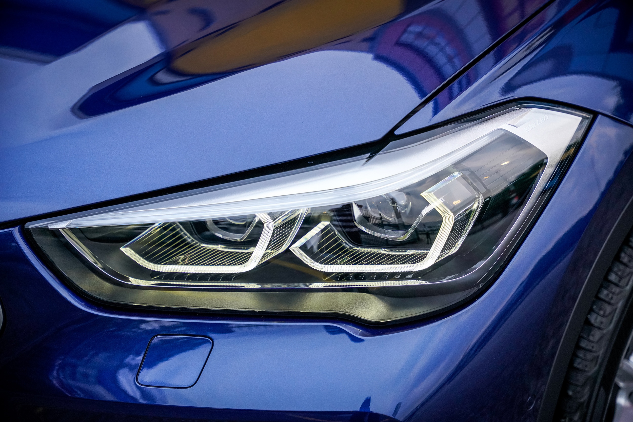 BMW X1 sDrive18i 2020 ra mat Malaysia anh 12