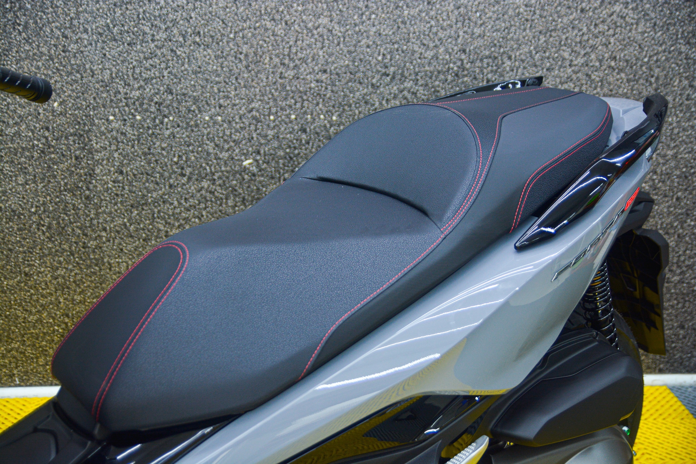 Những mẫu tay ga bản giới hạn giá trăm triệu tại Việt Nam ảnh 21 Nhung mau tay ga ban gioi han gia tram trieu tai Viet Nam anh 21