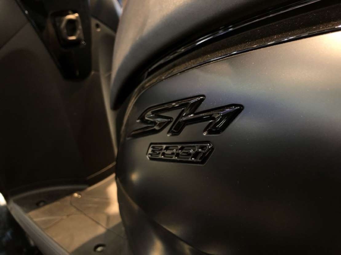 Những mẫu tay ga bản giới hạn giá trăm triệu tại Việt Nam ảnh 15 Nhung mau tay ga ban gioi han gia tram trieu tai Viet Nam anh 15