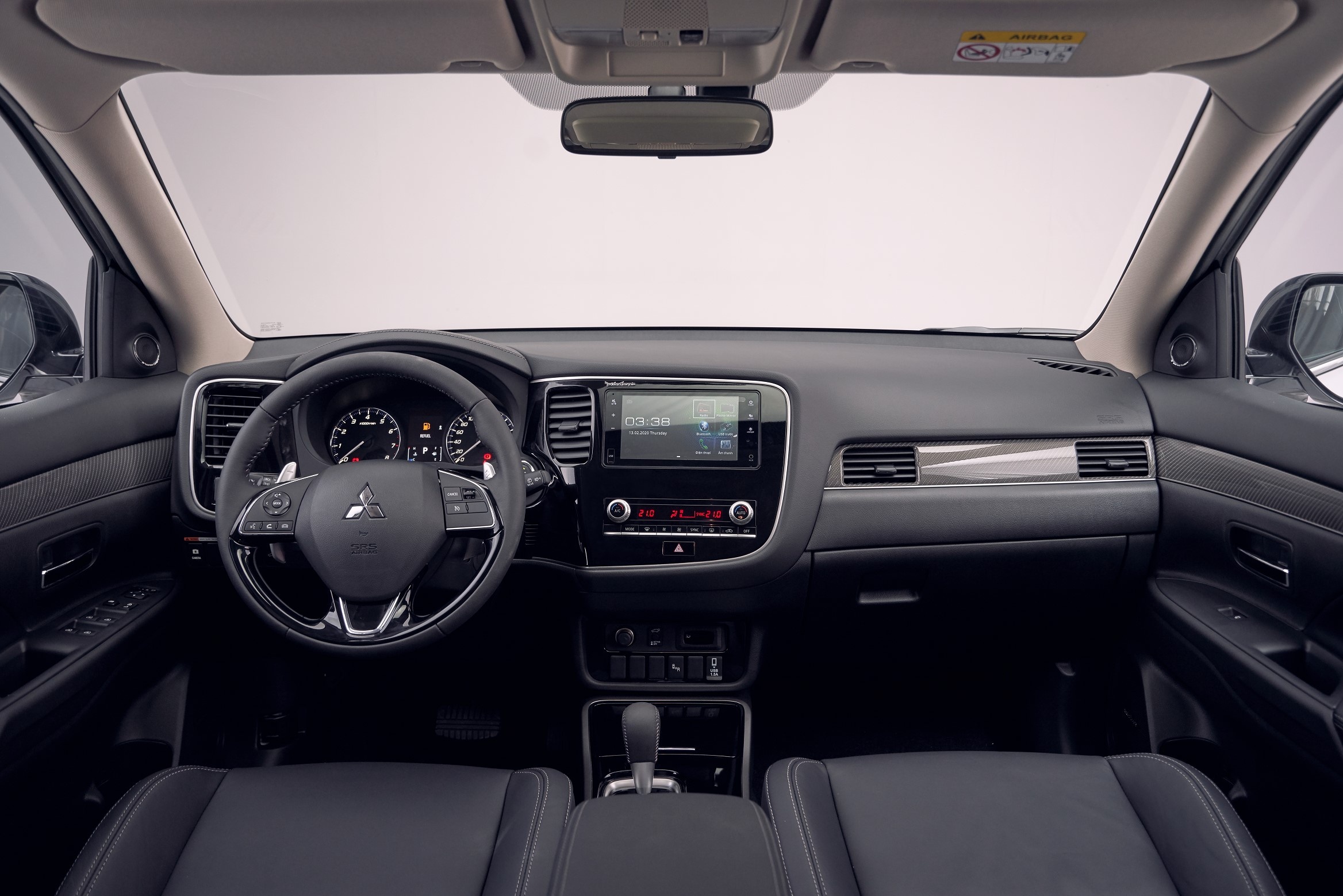 Mitsubishi Outlander 2.4 CVT Premium ra mat VN anh 7