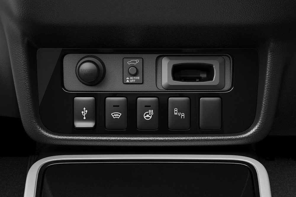 Mitsubishi Outlander 2.4 CVT Premium ra mat VN anh 10