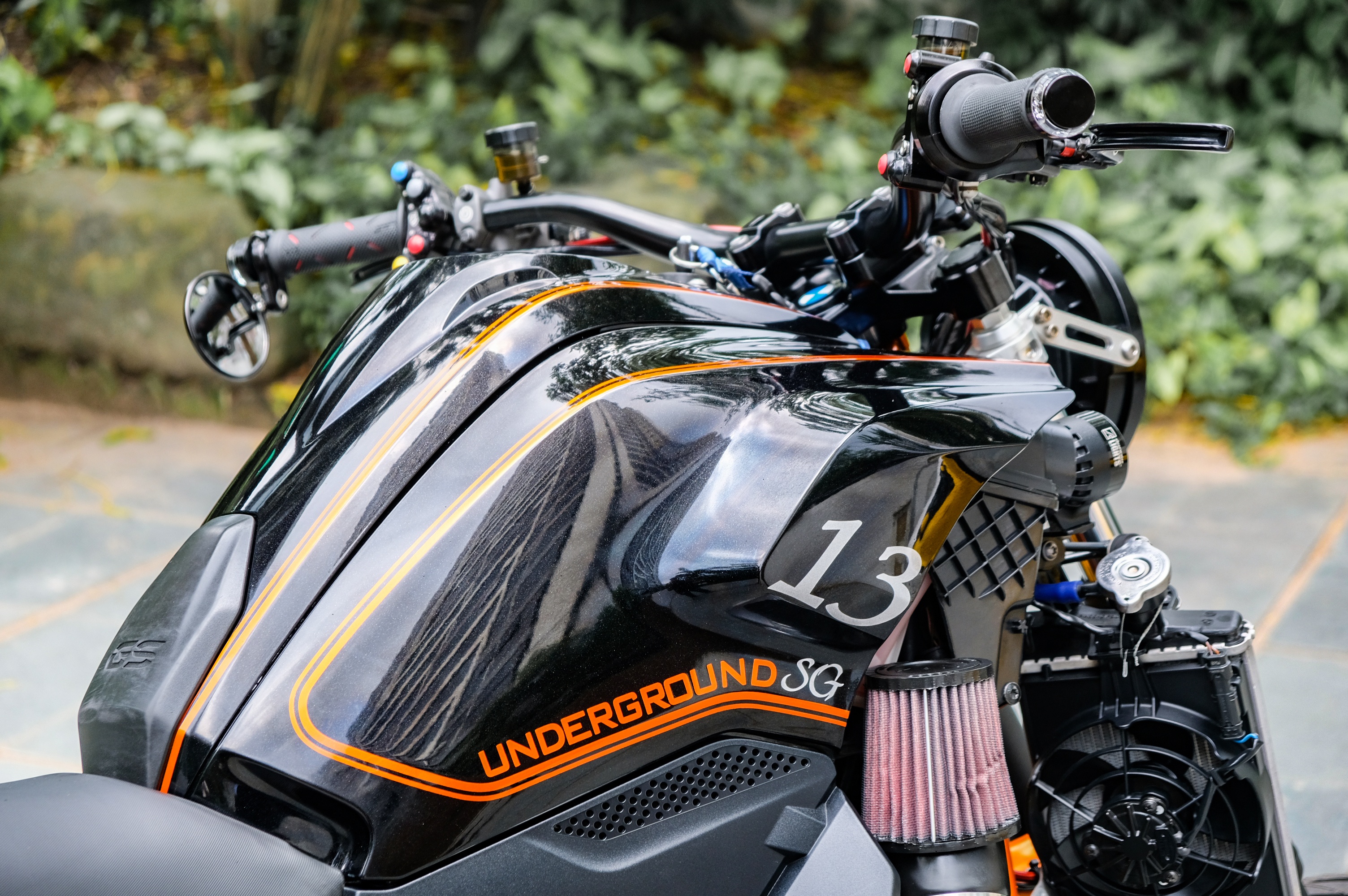 vua dia hinh BMW R 1200 GS thanh supermoto anh 4