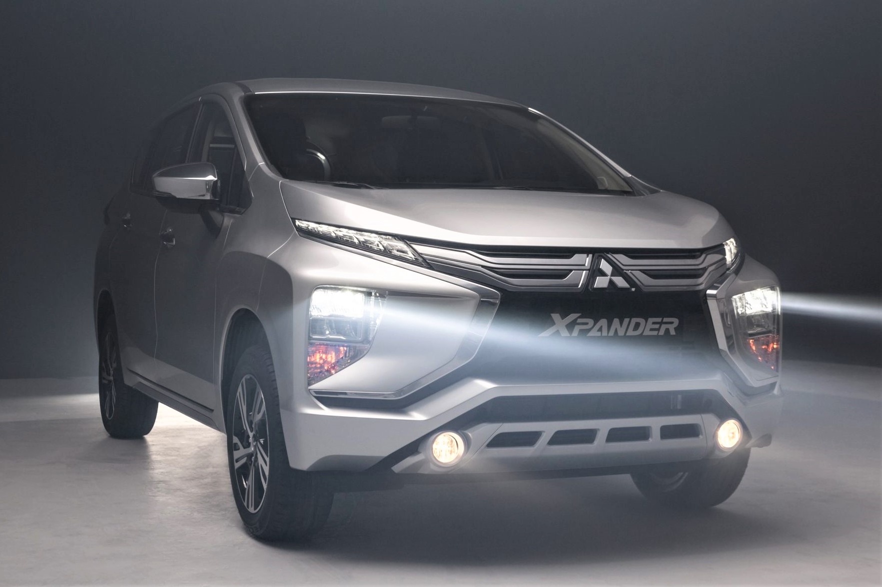 Mitsubishi Xpander sap duoc phan phoi tai Malaysia sau 3 nam ra mat hinh anh
