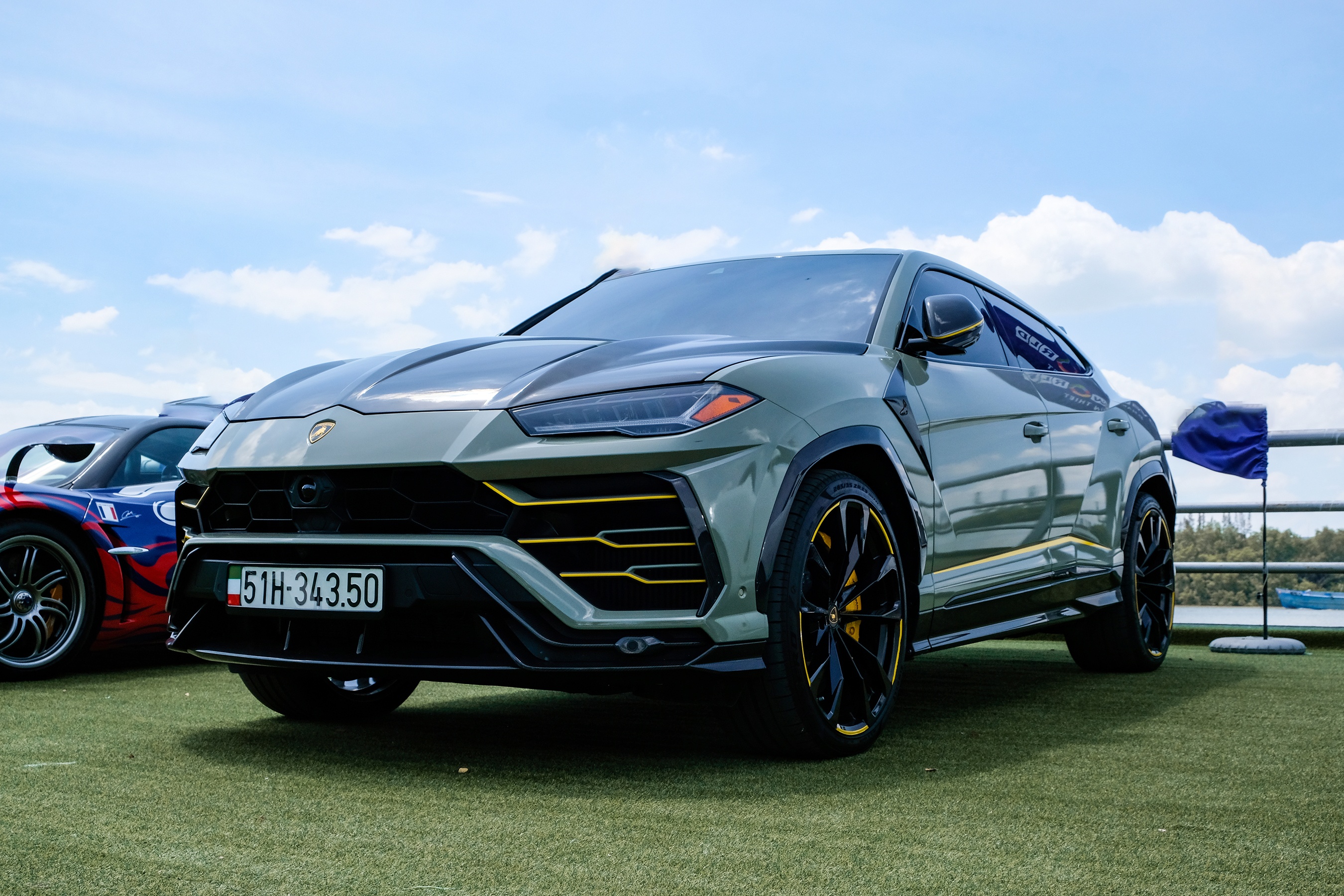 Lamborghini Urus với gói độ TopCar tại Việt Nam ảnh 1 Lamborghini Urus voi goi do TopCar tai Viet Nam anh 1