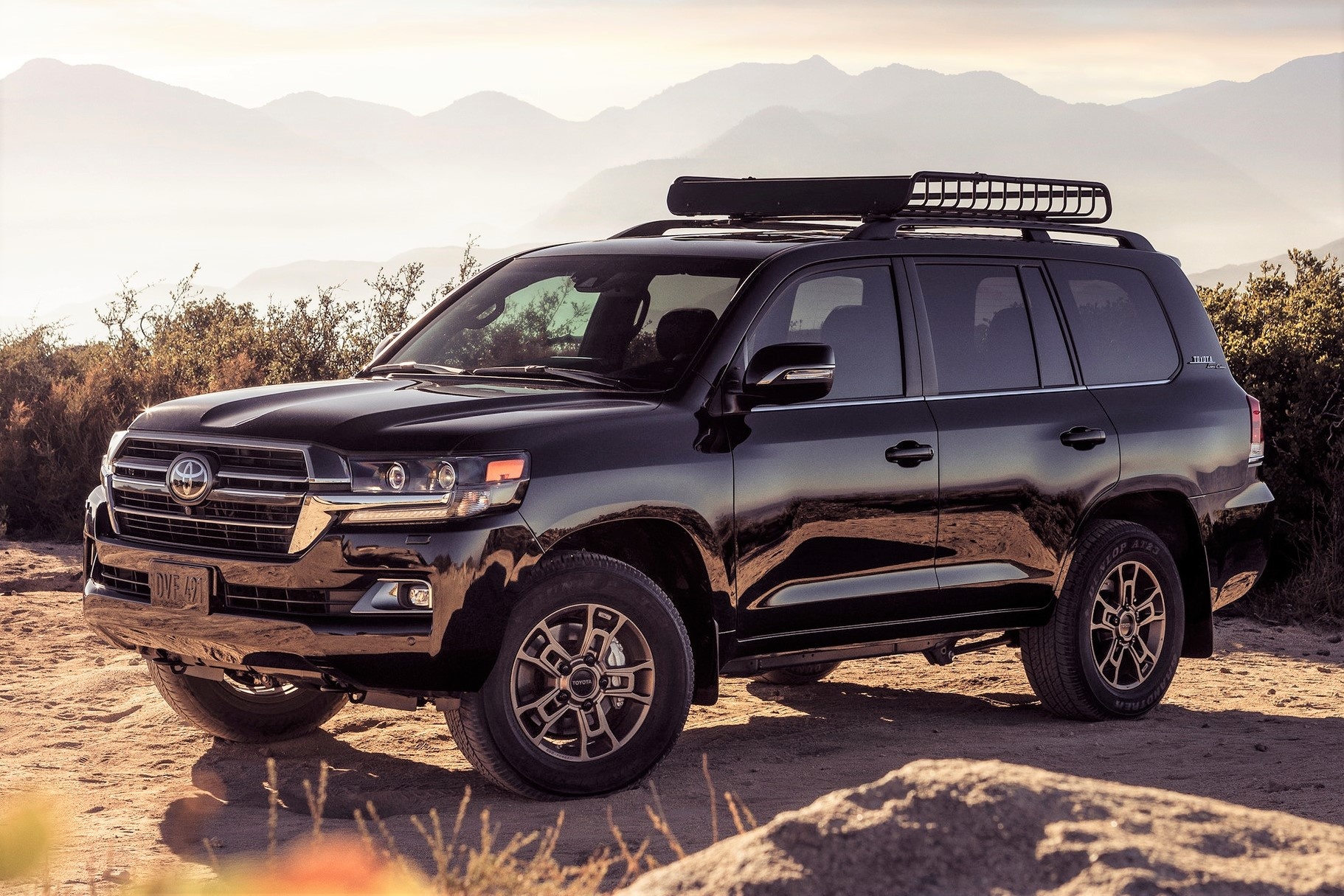 Toyota Land Cruiser Heritage Edition 2021 ra mat, gia tu 87.900 USD hinh anh