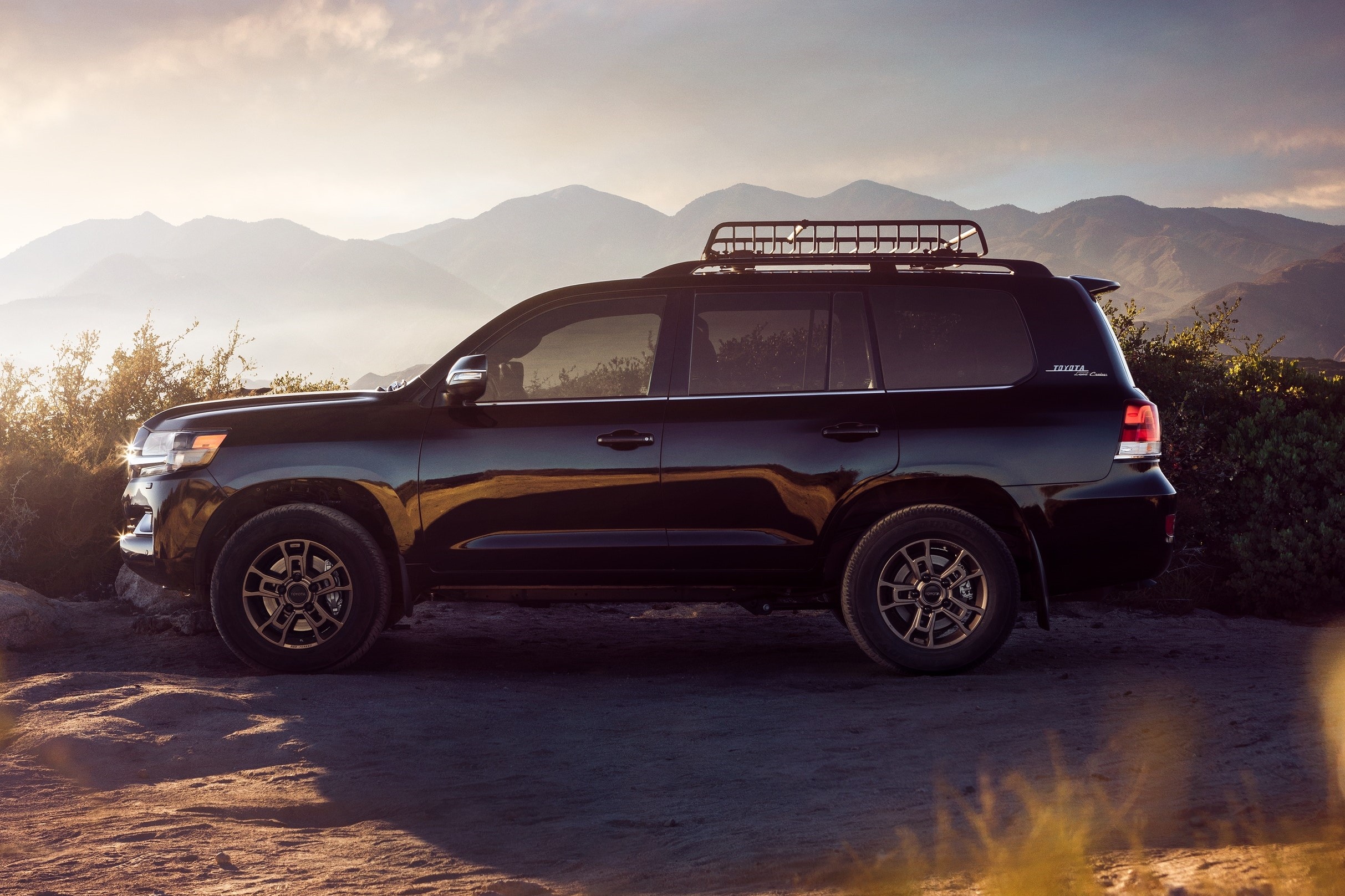 Toyota Land Cruiser Heritage Edition 2021 ra mắt ảnh 9 Toyota Land Cruiser Heritage Edition 2021 ra mat anh 9