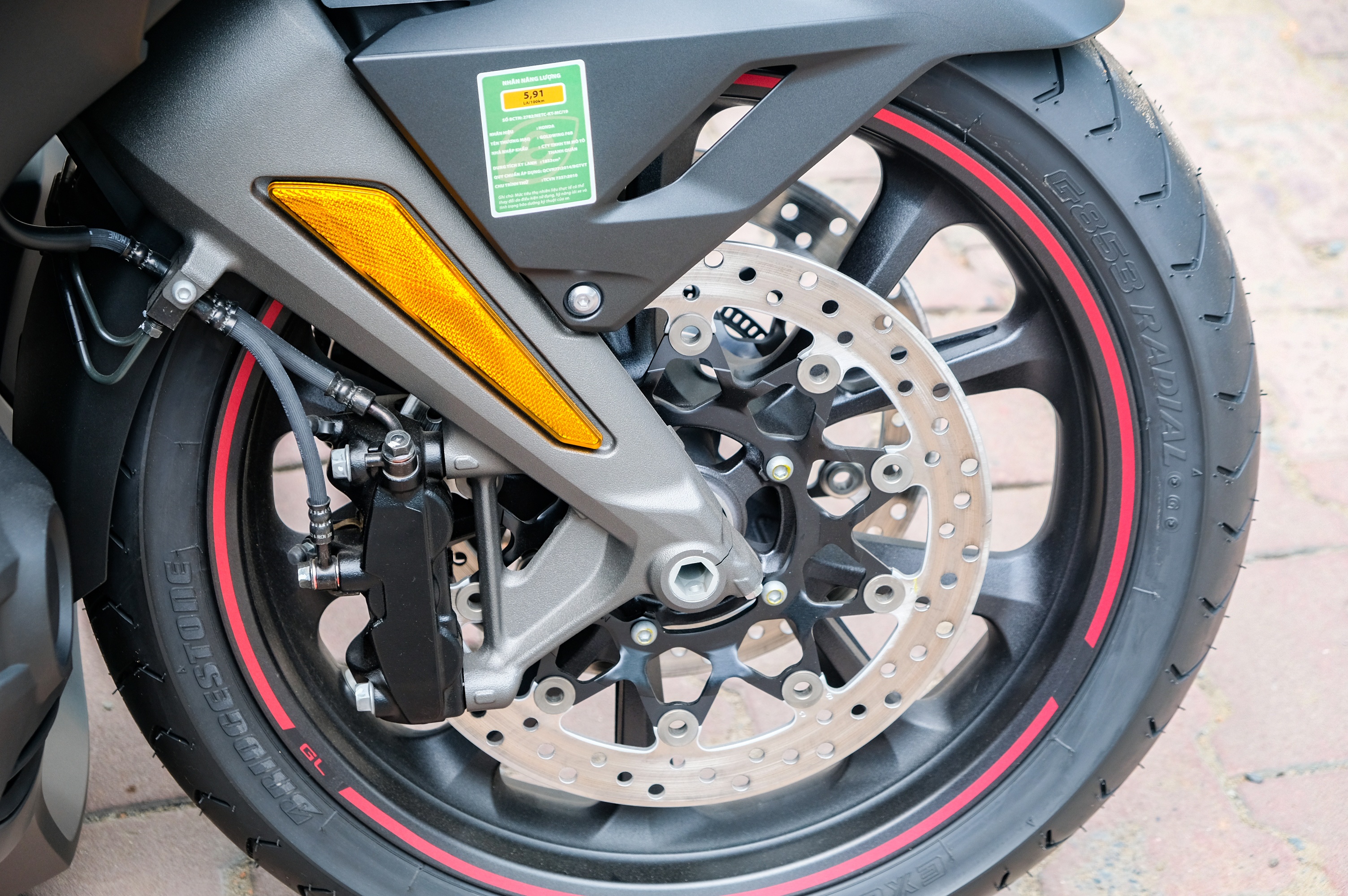 Chi tiết Honda Gold Wing F6B ảnh 9 Chi tiet Honda Gold Wing F6B anh 9