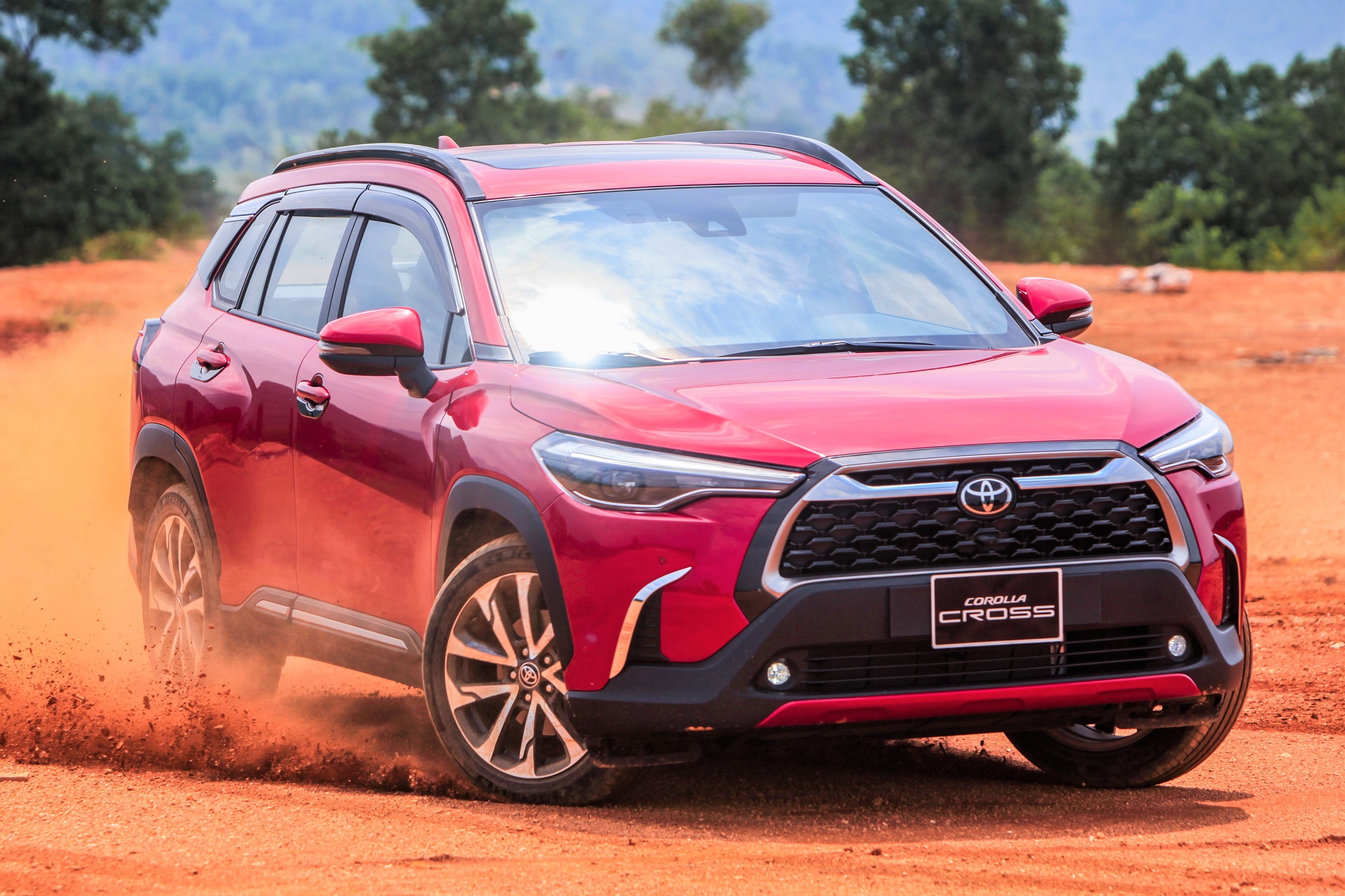 Chi tiet Toyota Corolla Cross 1.8V - gia 820 trieu, co Safety Sense hinh anh