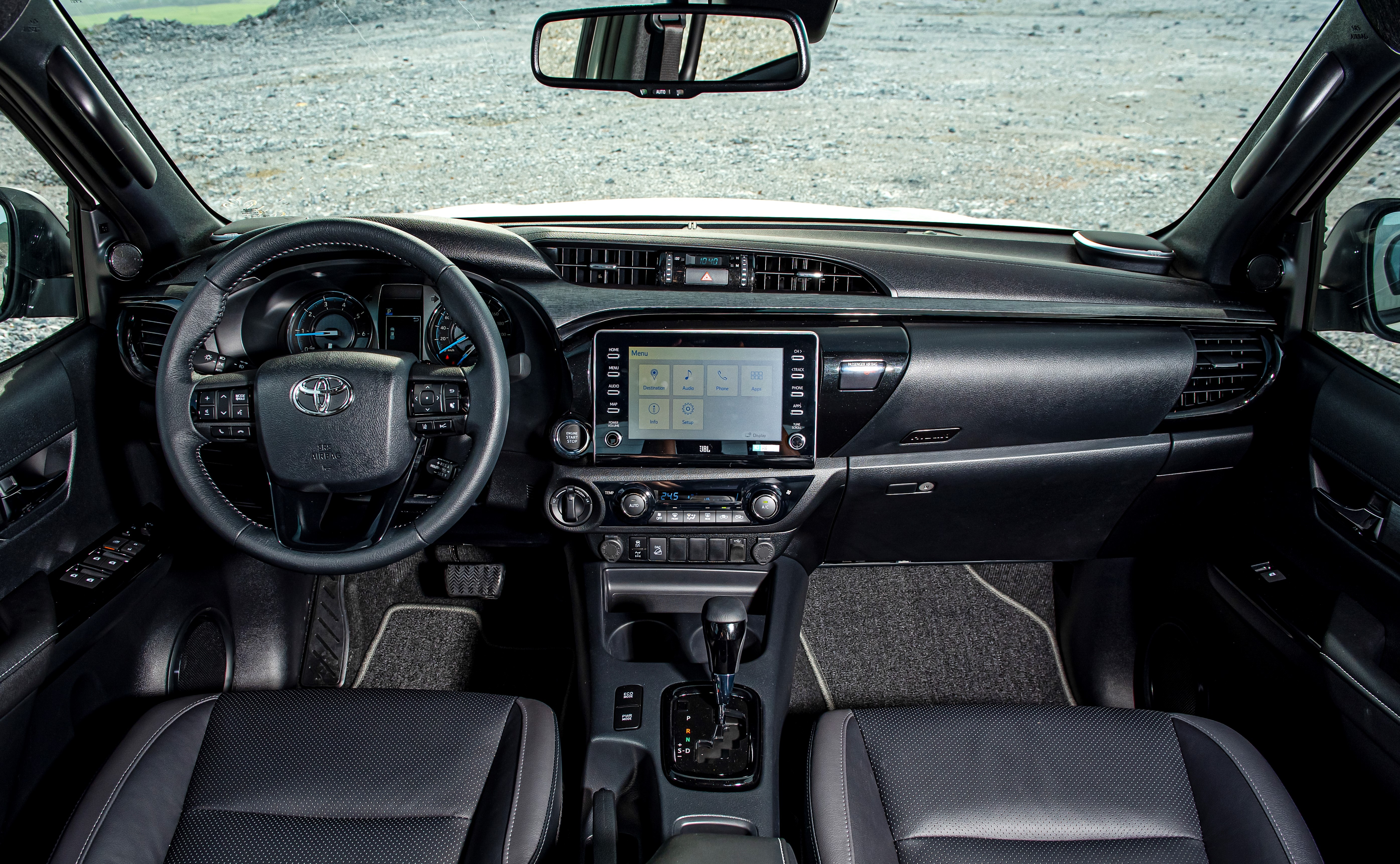 Toyota Hilux 2020 ra mat Viet Nam anh 3