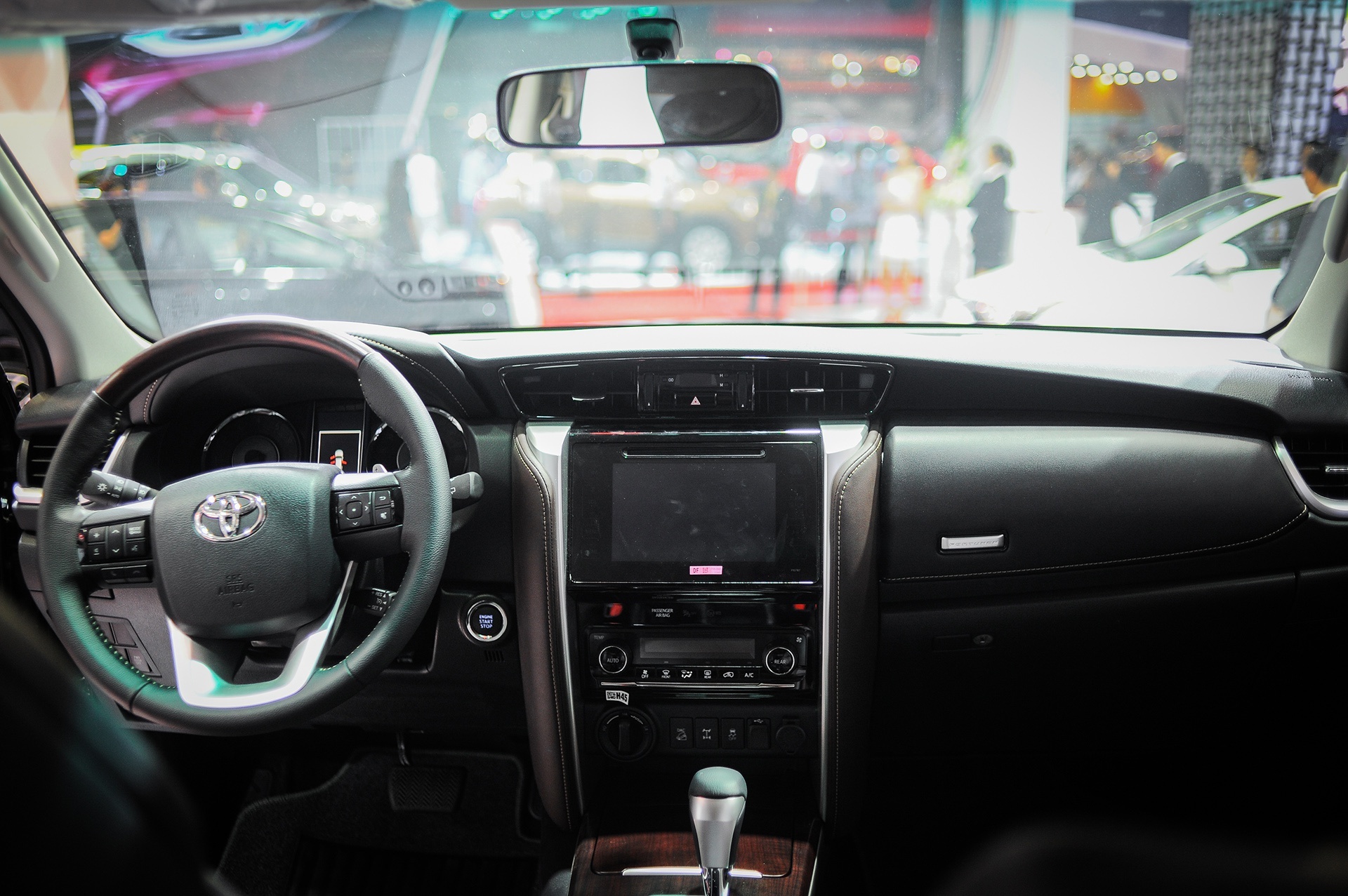 Nhung mau xe 7 cho cho gia dinh anh 33