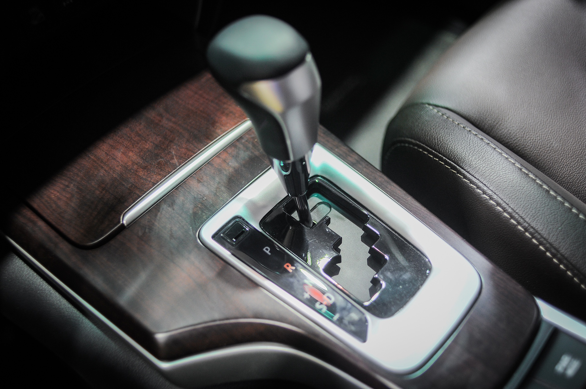 Nhung mau xe 7 cho cho gia dinh anh 35