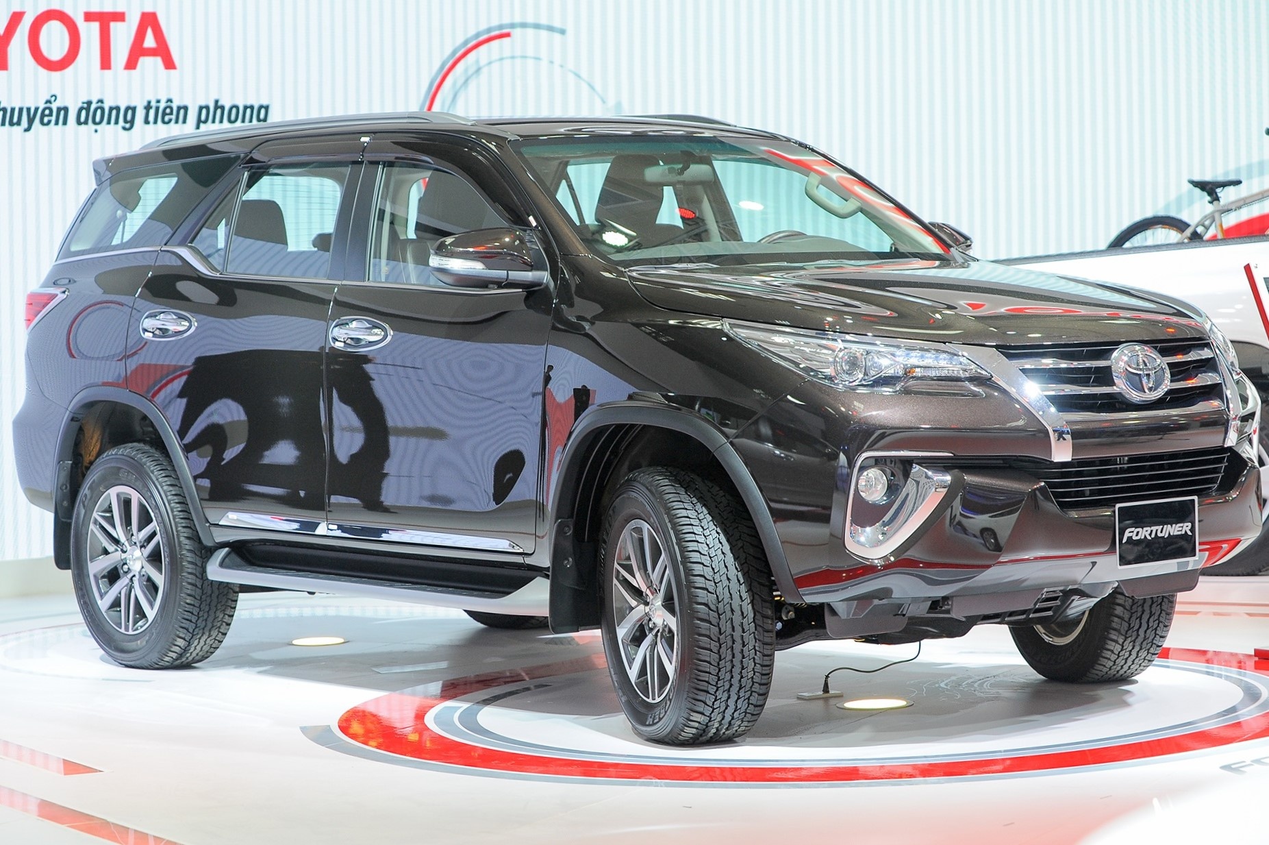 Nhung mau xe 7 cho cho gia dinh anh 29