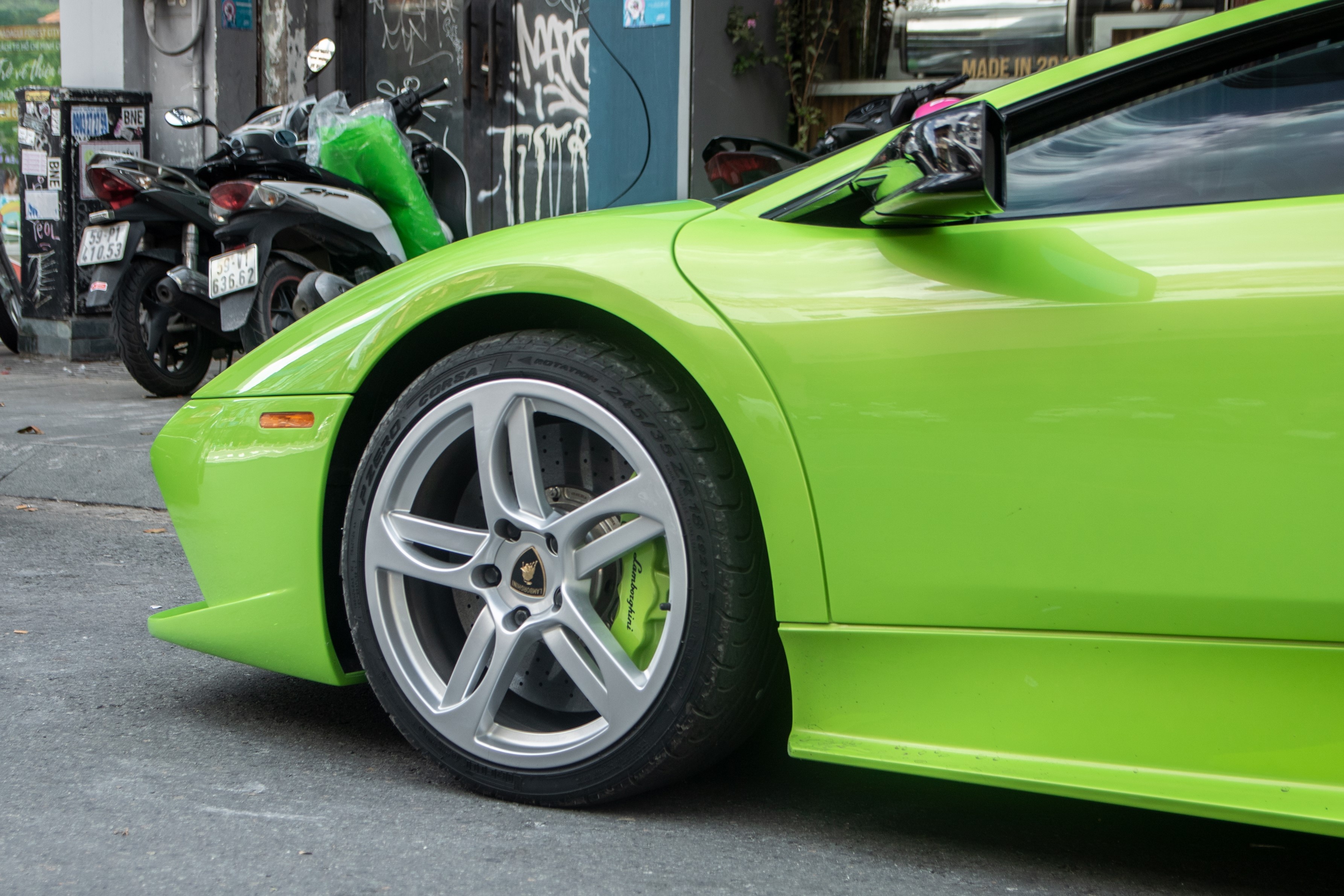 Lamborghini Murcielago mau xanh com doc nhat VN anh 9