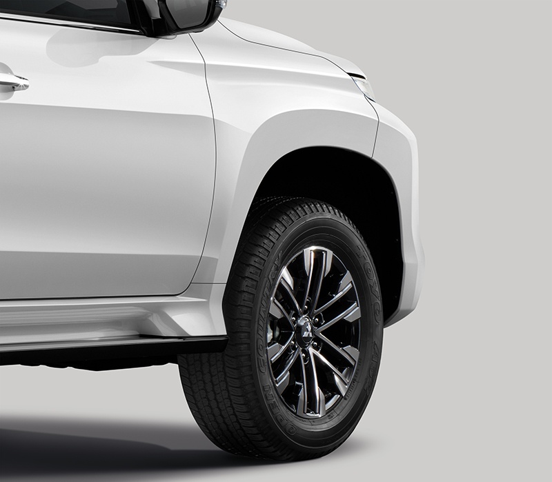 Mitsubishi Pajero Sport GT-PLUS ra mắt Thái Lan ảnh 2 Mitsubishi Pajero Sport GT-PLUS ra mat Thai Lan anh 2