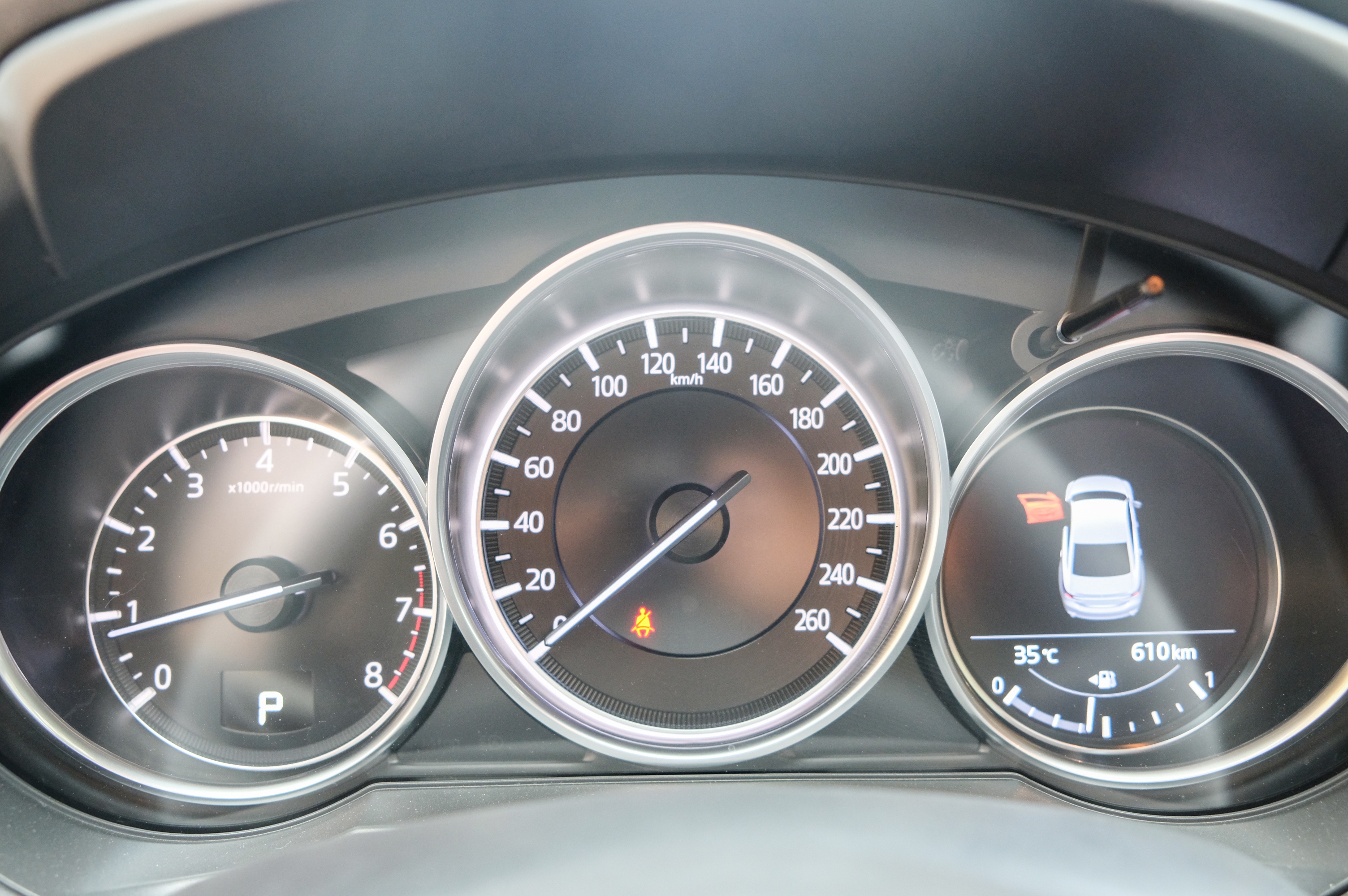 Chi tiết Mazda6 2.0L Premium 2020 ảnh 13 Chi tiet Mazda6 2.0L Premium 2020 anh 13