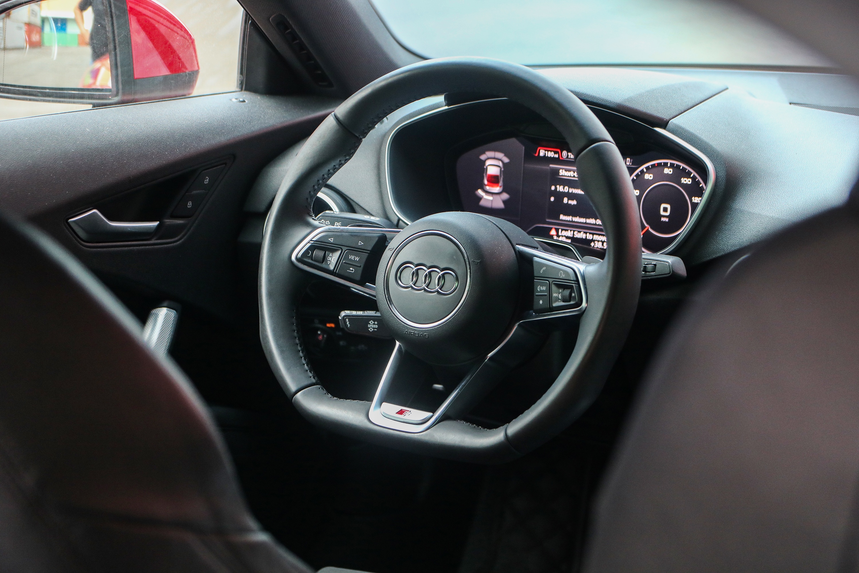 Audi TT voi goi do 500 trieu dong anh 10