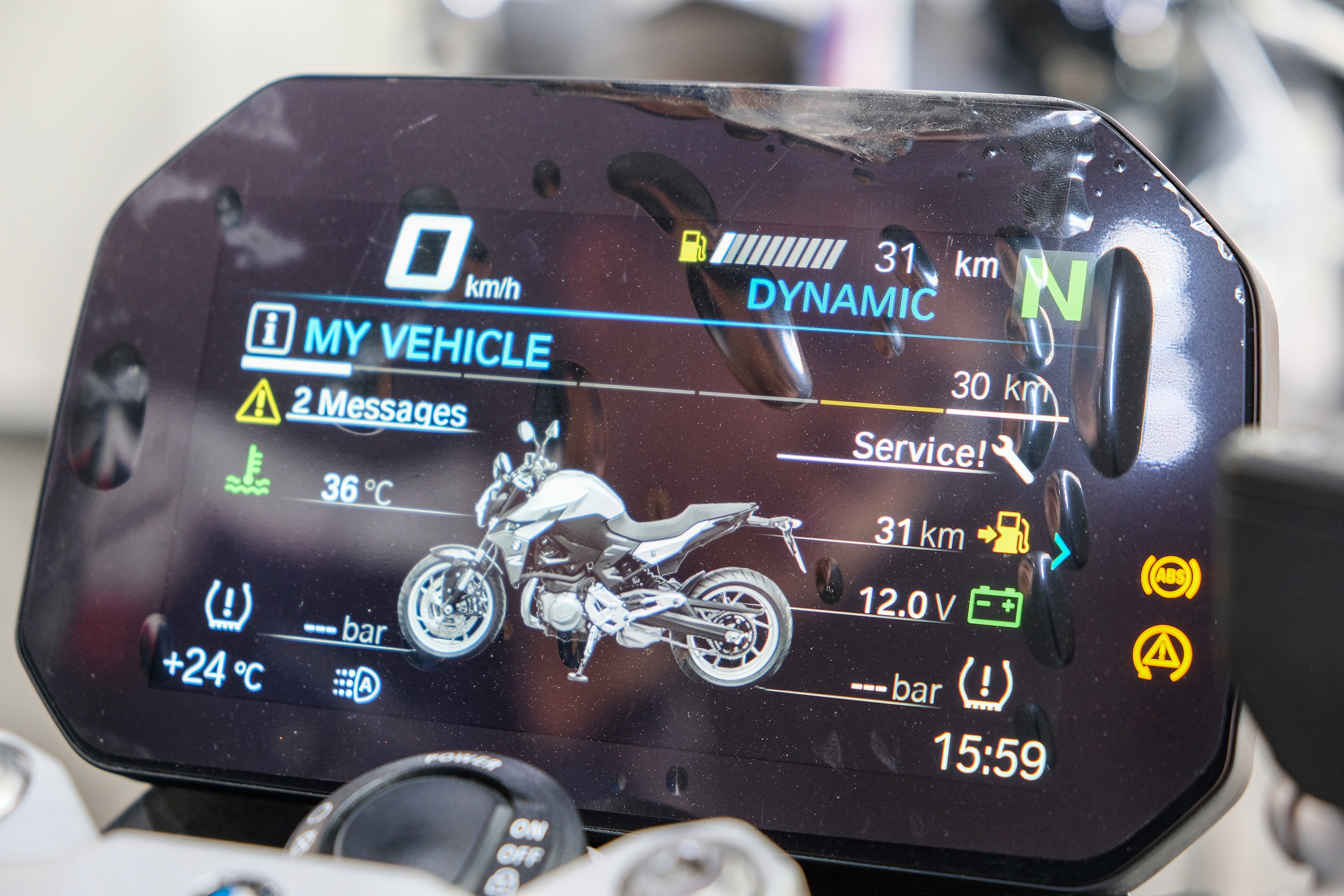 Chi tiet BMW F 900 R tai Viet Nam anh 7