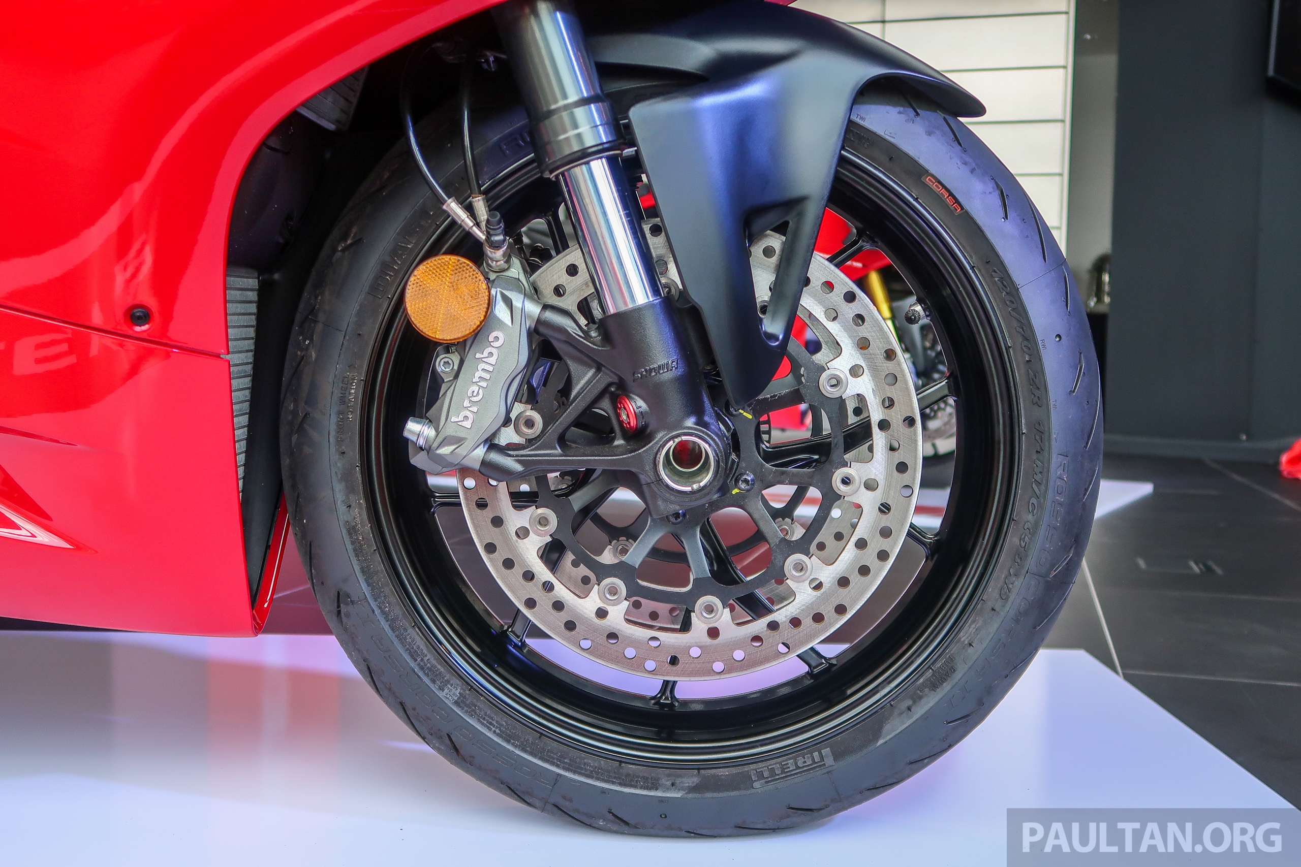 Ducati ra mat Panigale V4 S va Panigale V2 anh 11