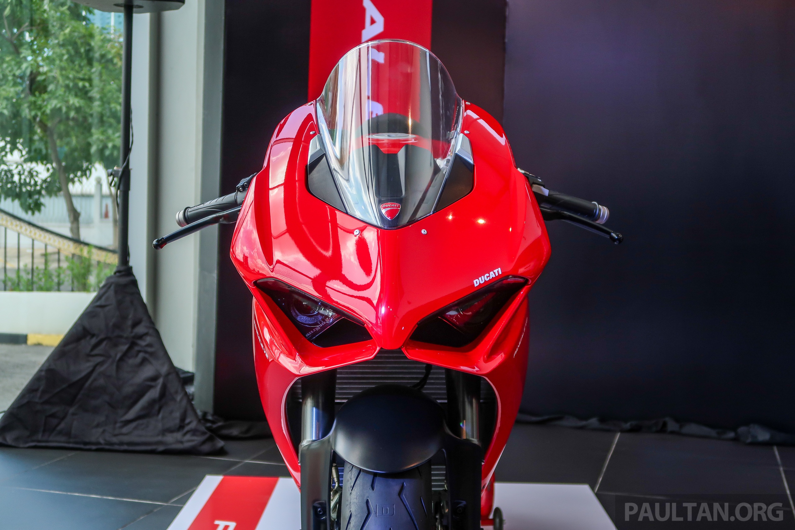 Ducati ra mat Panigale V4 S va Panigale V2 anh 10