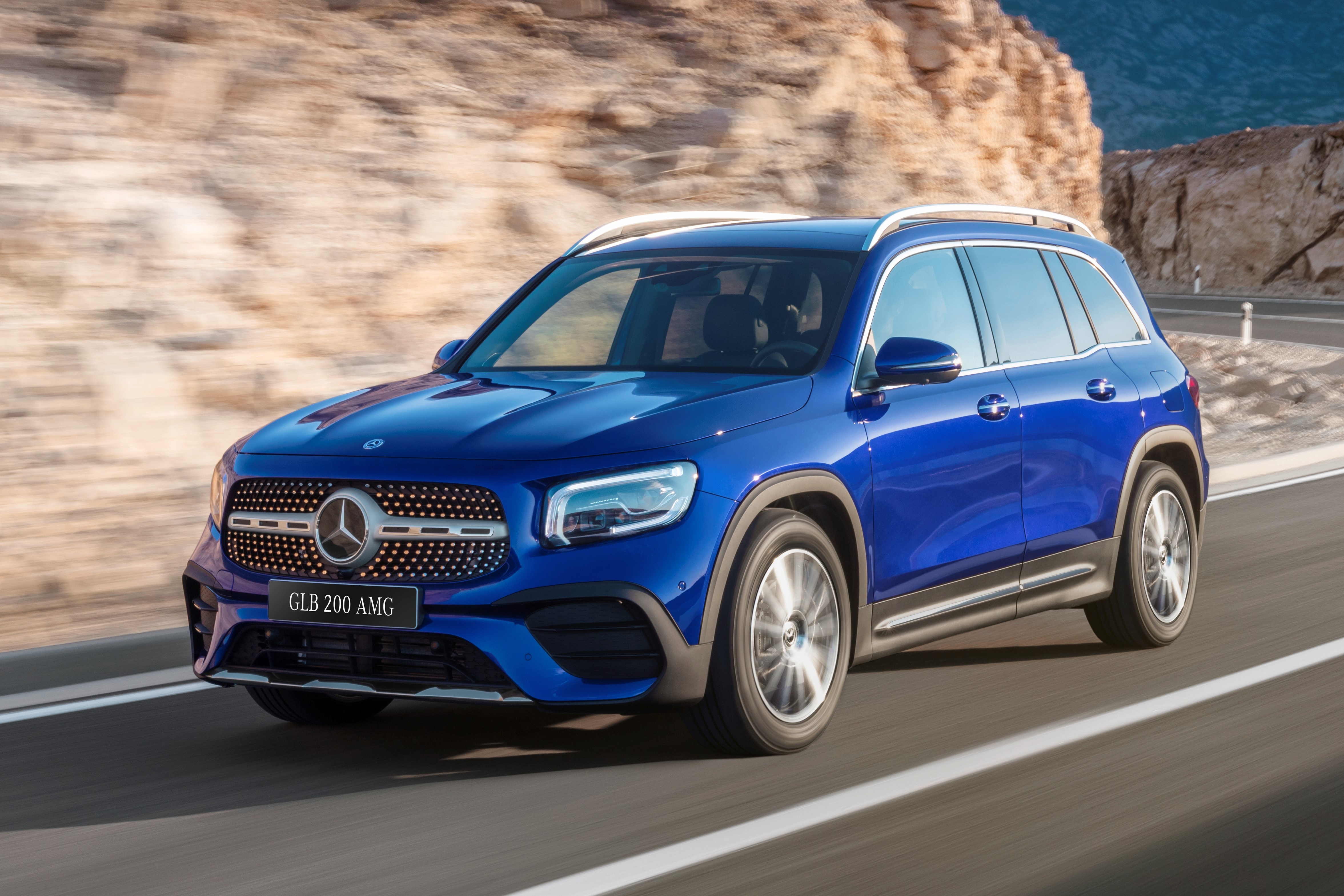 SUV 7 cho Mercedes GLB ra mat tai Viet Nam, gia 2 ty dong hinh anh