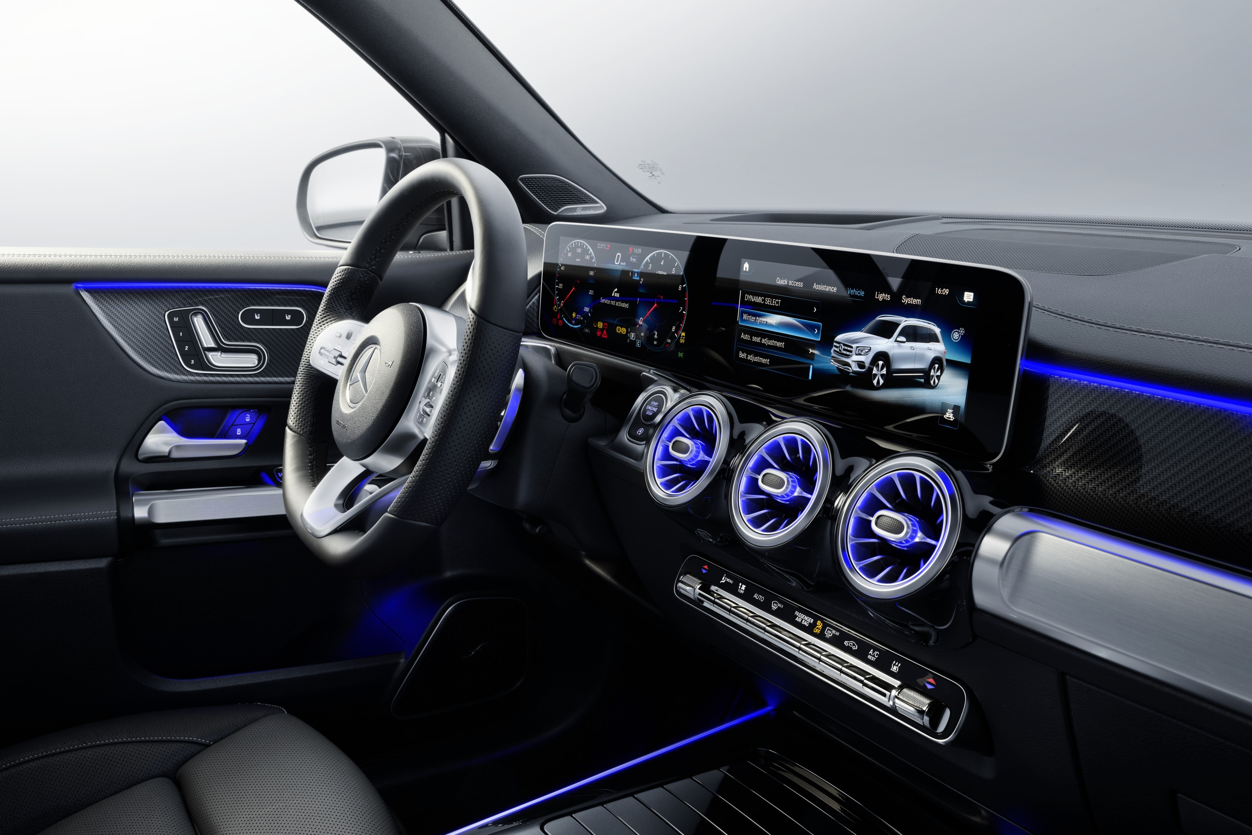 Những mẫu SUV hạng sang giá dưới 2 tỷ đồng ảnh 24 Nhung mau SUV hang sang gia duoi 2 ty dong anh 24