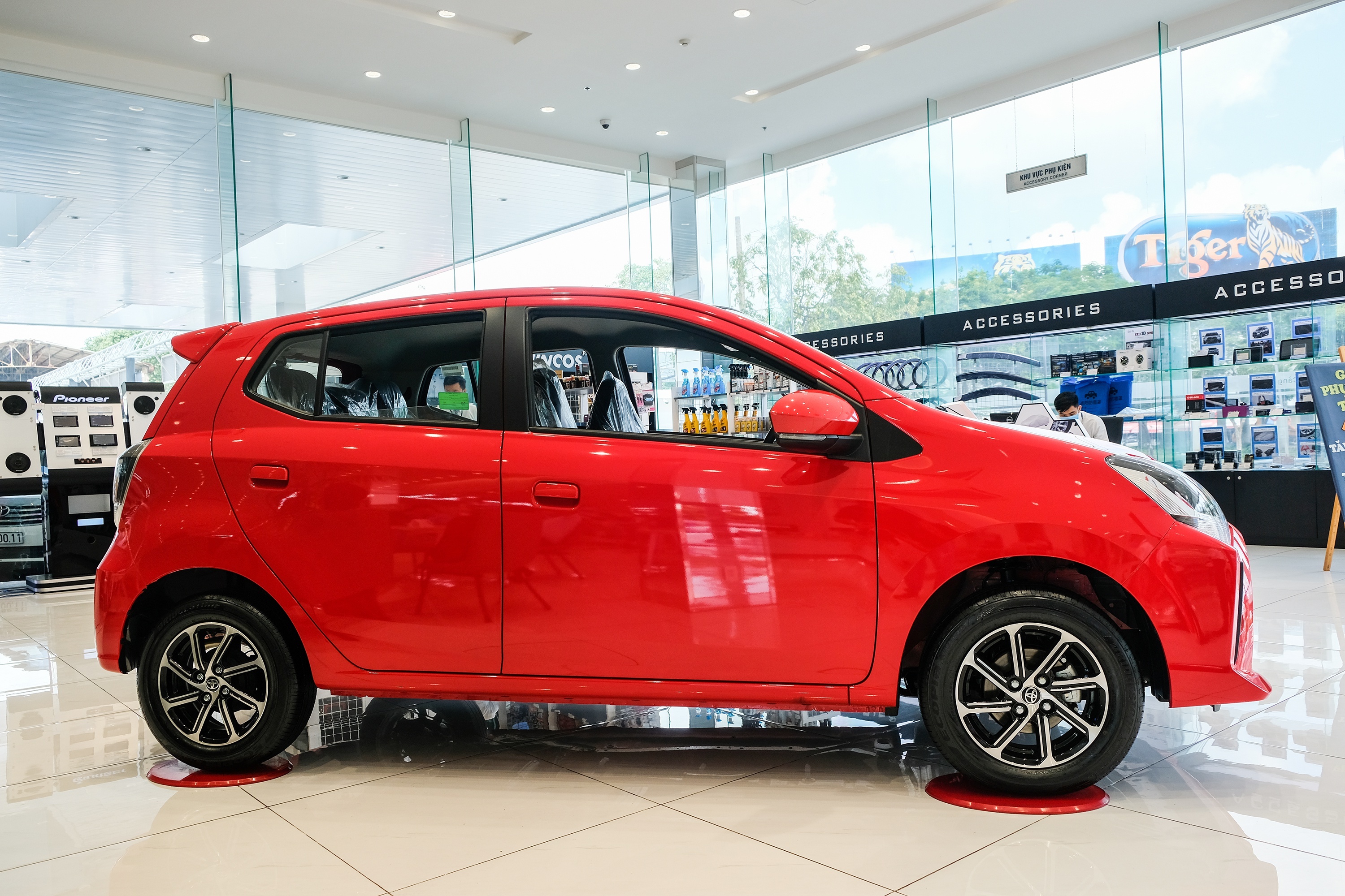 trang bi tuy chon oto anh 3