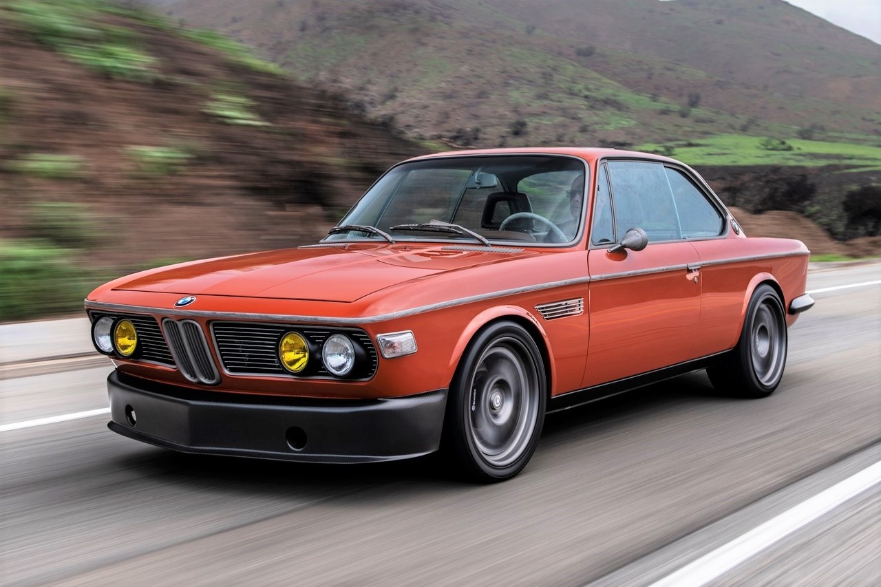 Ban do BMW 3.0 CS doi 1974 cua 'Iron Man' Robert Downey Jr. hinh anh