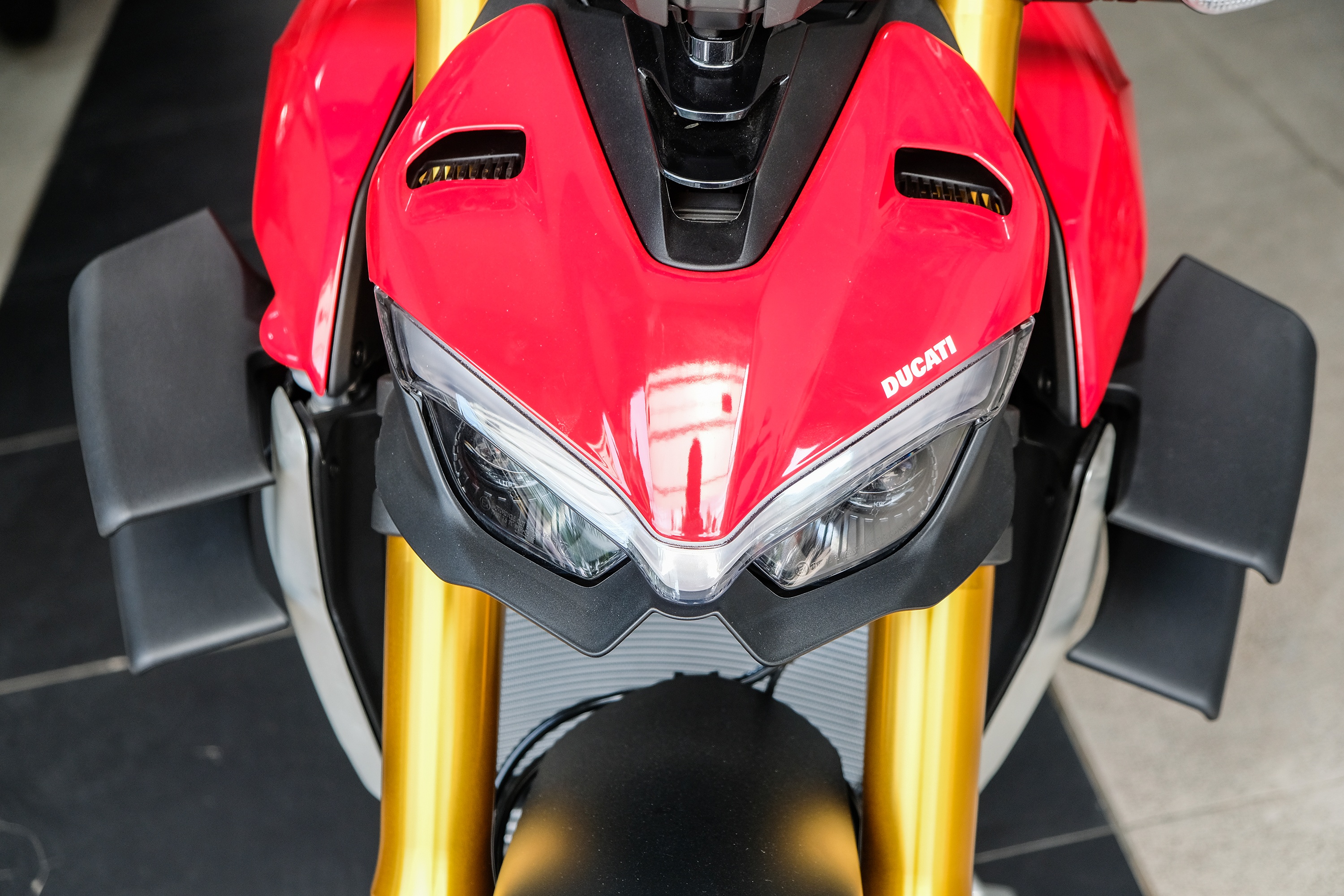 Ducati Streetfighter V4 S ve Viet Nam anh 6