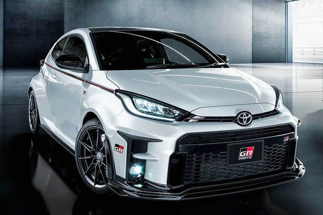 Toyota GR Yaris duoc trang bi goi do ngoai that the thao hinh anh