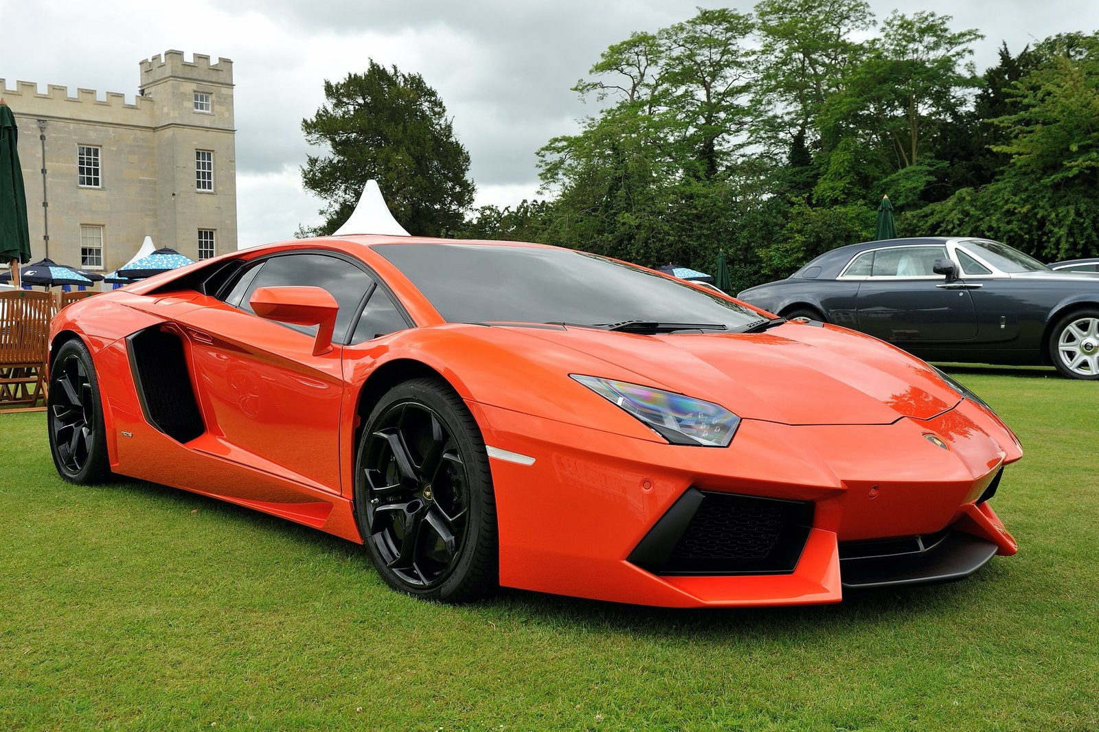 Lamborghini Aventador chạm mốc 10.000 xe được sản xuất ảnh 4 Lamborghini Aventador cham moc 10.000 xe duoc san xuat anh 4