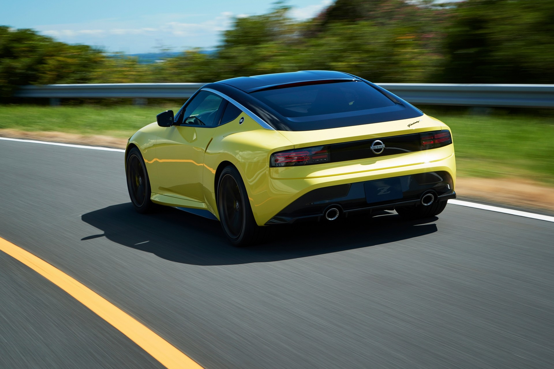 Nissan gioi thieu Z-car the he moi anh 2