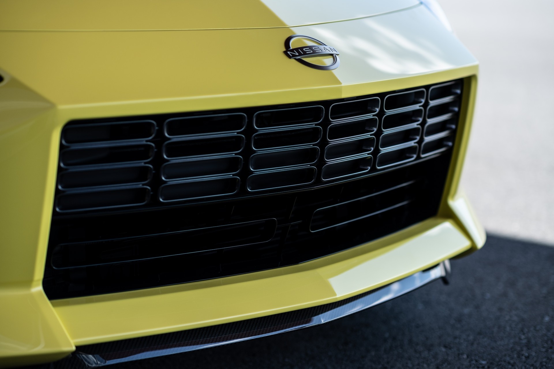 Nissan gioi thieu Z-car the he moi anh 4