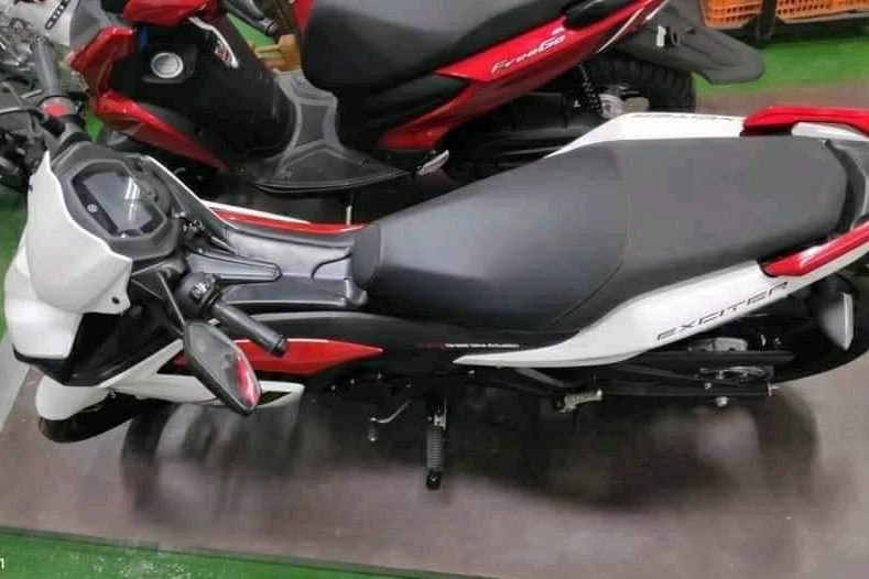 Them hinh anh Yamaha Exciter 155 bi ro ri hinh anh