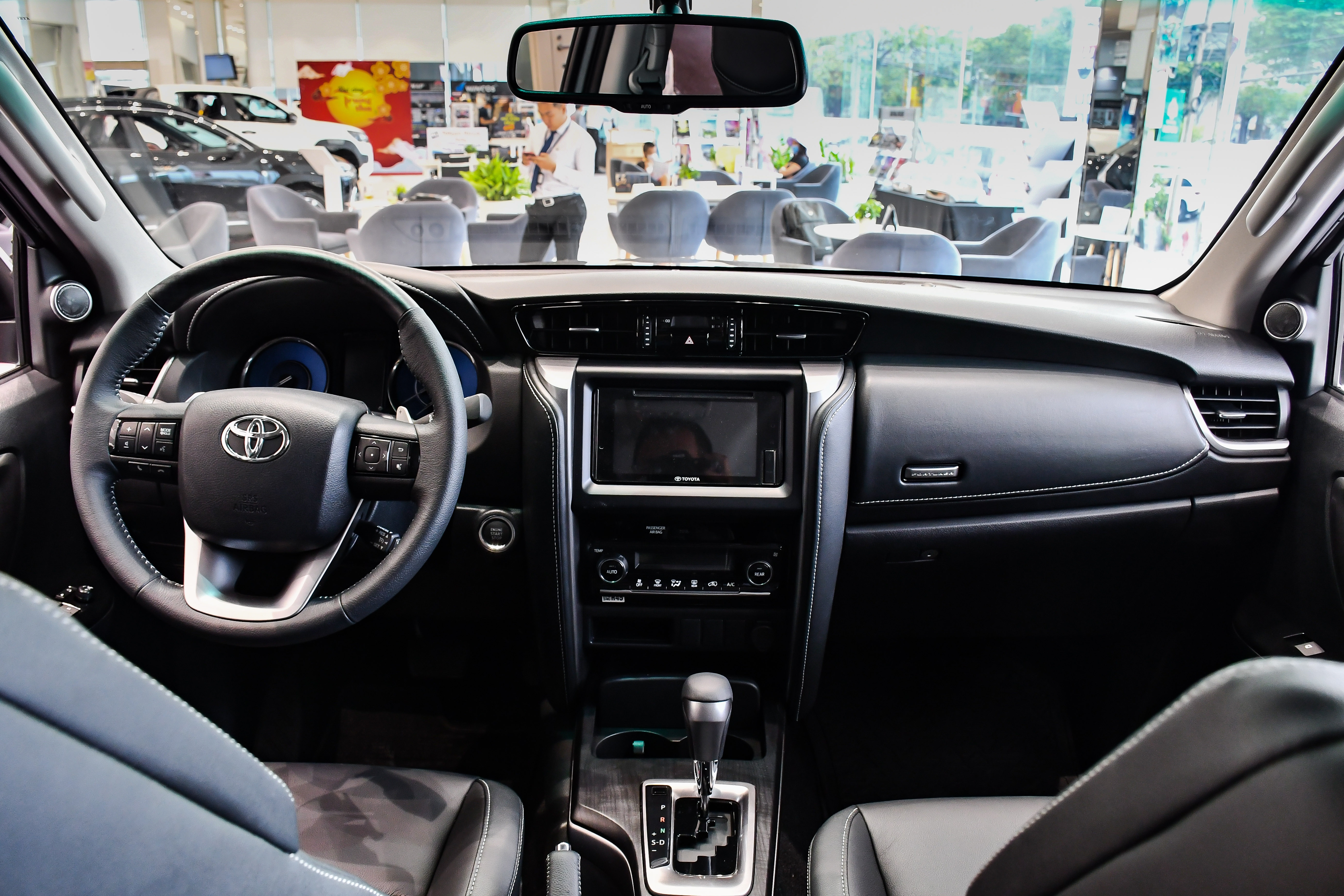 Toyota Fortuner 2021 ra mắt Việt Nam ảnh 3 Toyota Fortuner 2021 ra mat Viet Nam anh 3