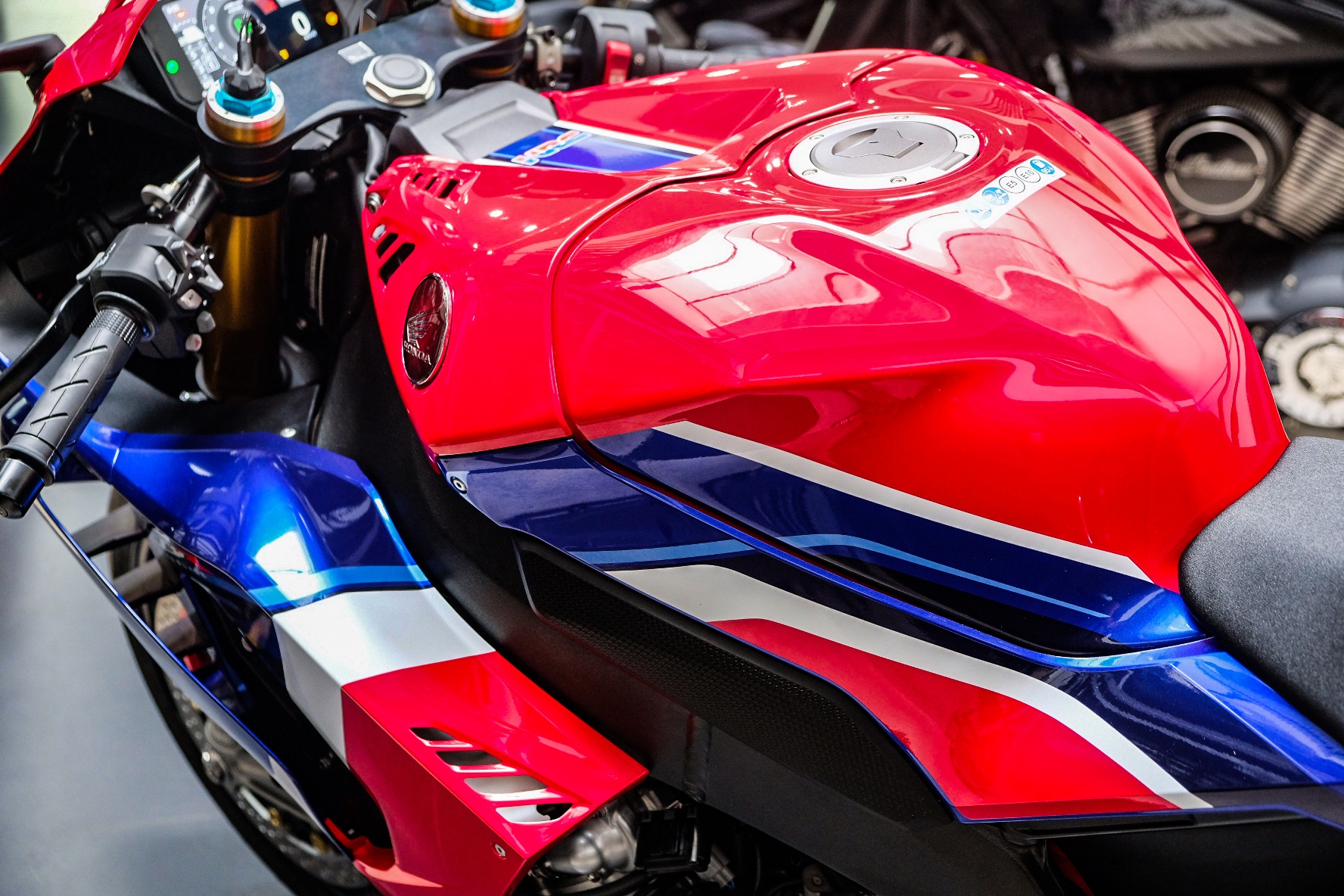 Honda CBR1000RR-R SP ve Viet Nam anh 9