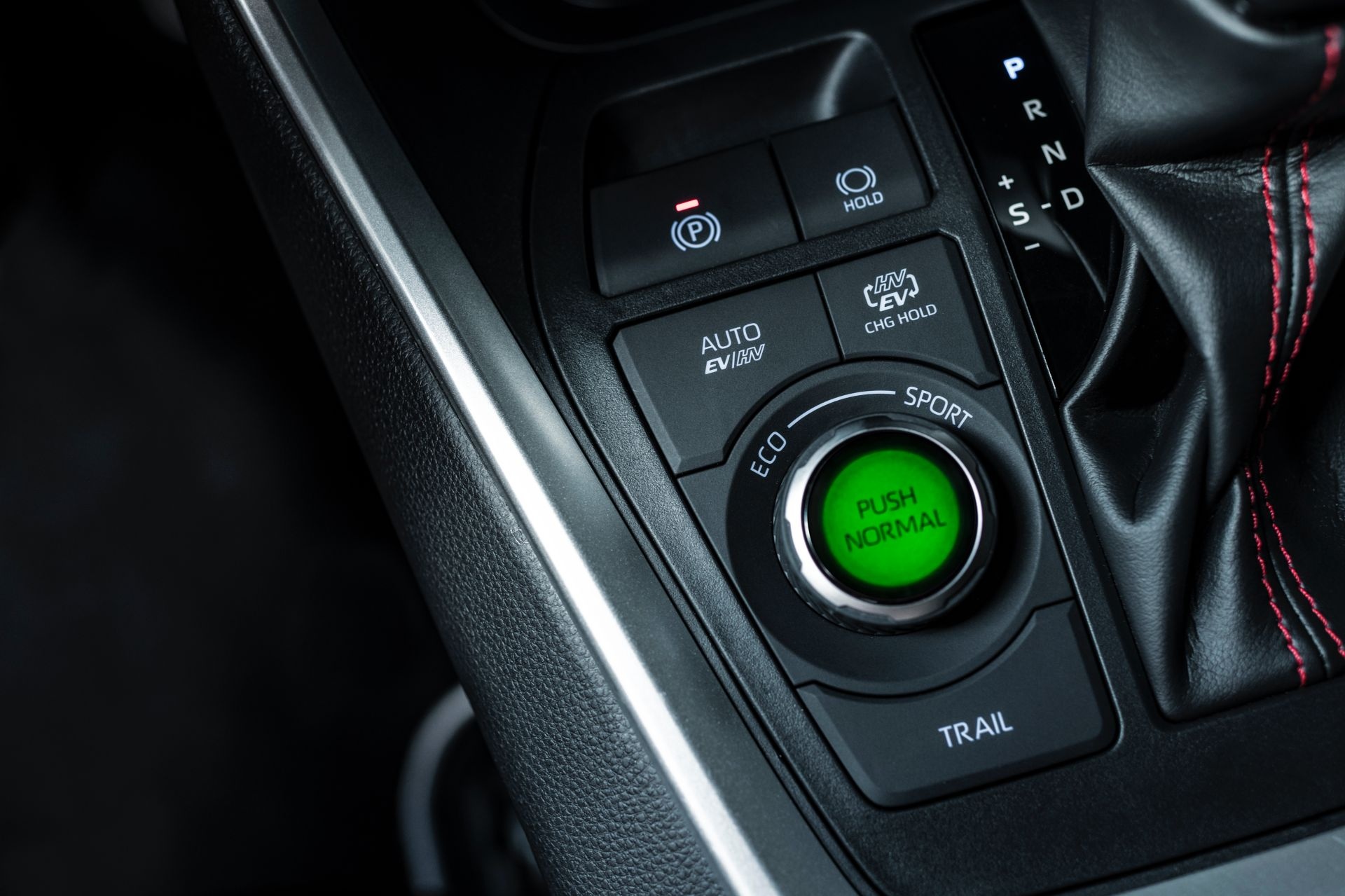 Toyota RAV4 Plug-in Hybrid 2021 ra mắt châu Âu ảnh 8 Toyota RAV4 Plug-in Hybrid 2021 ra mat chau Au anh 8