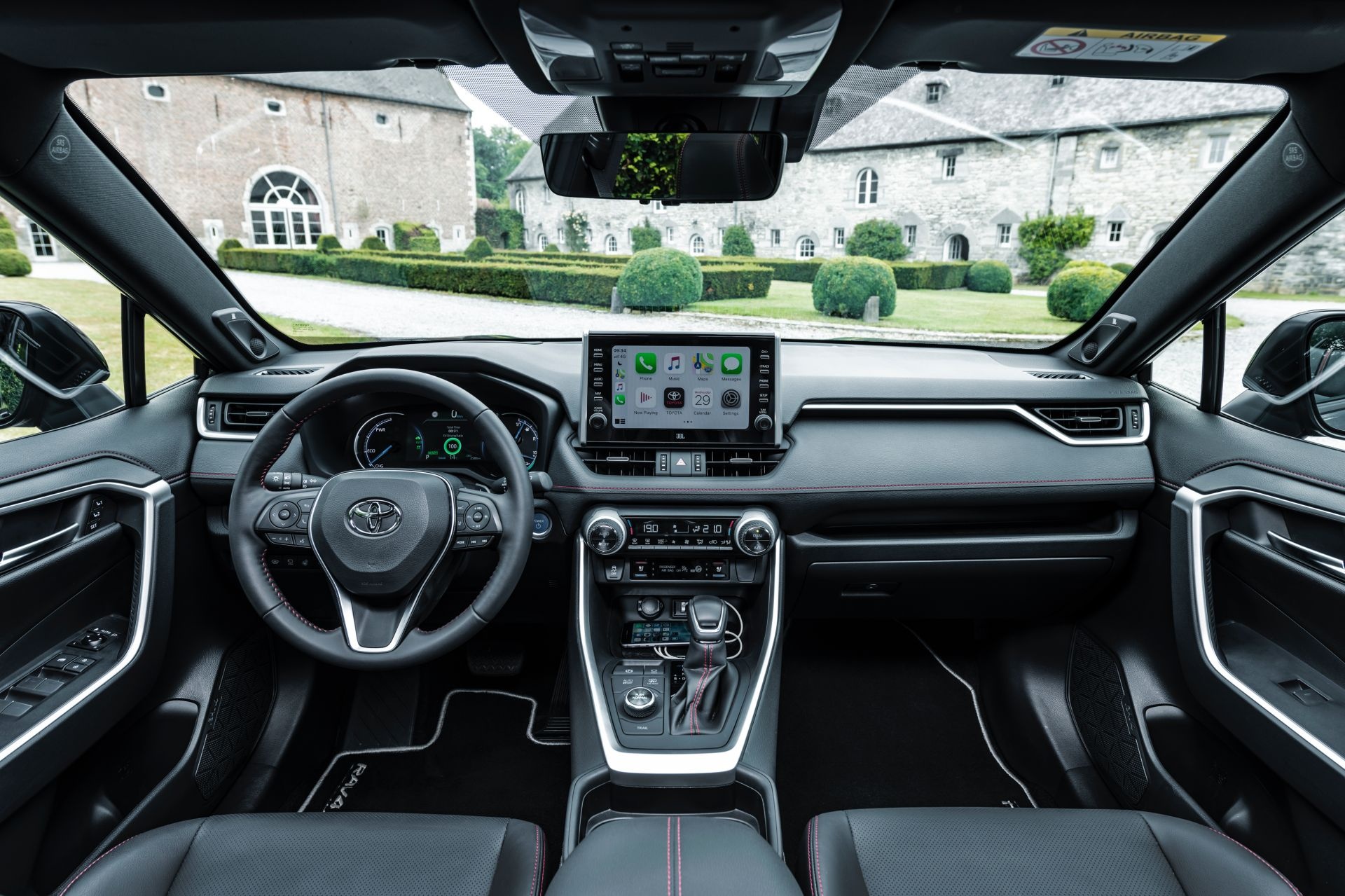 Toyota RAV4 Plug-in Hybrid 2021 ra mắt châu Âu ảnh 7 Toyota RAV4 Plug-in Hybrid 2021 ra mat chau Au anh 7